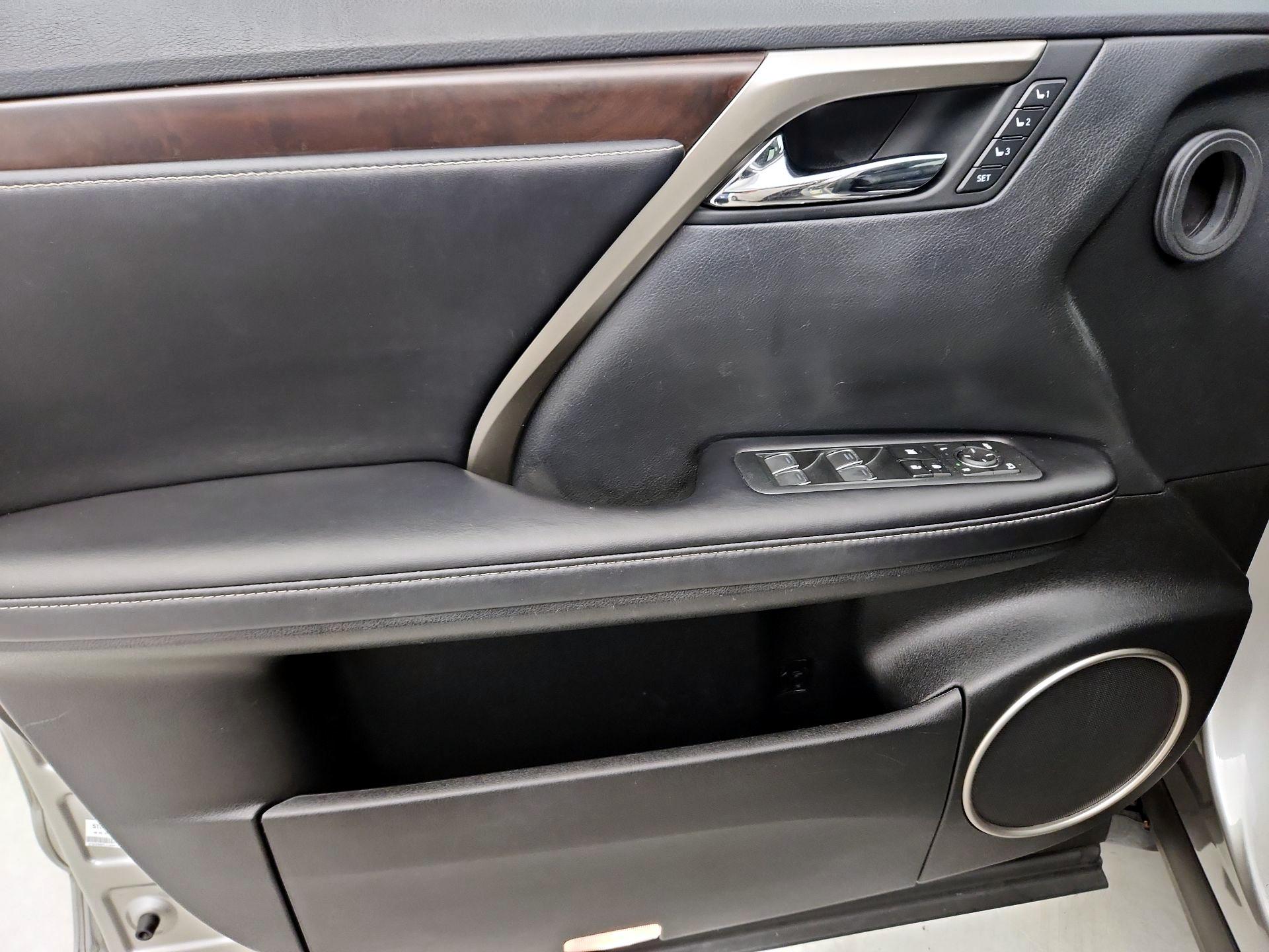 Thumbnail: 2020 Lexus RX - 12