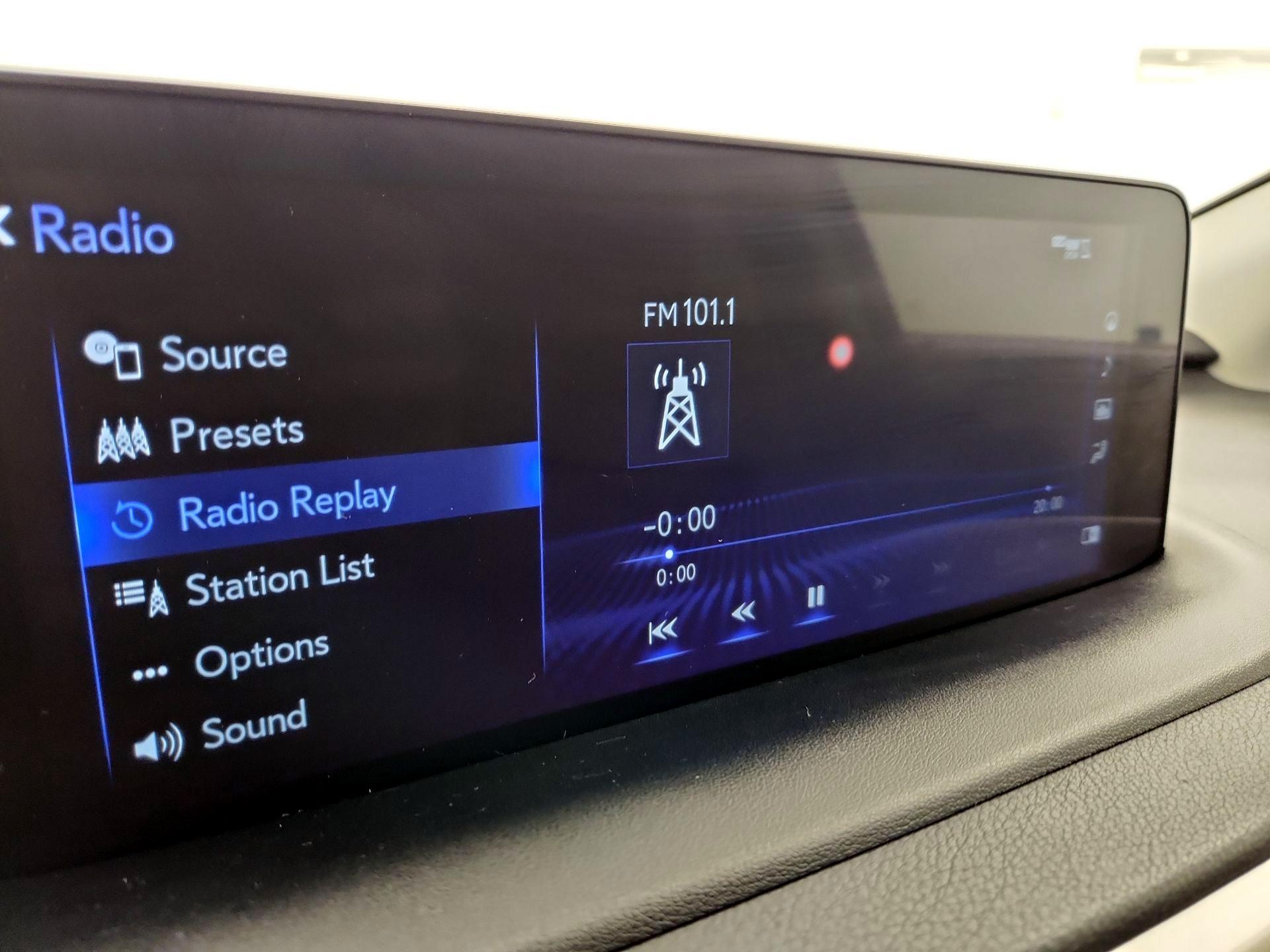 Thumbnail: 2020 Lexus RX - 16