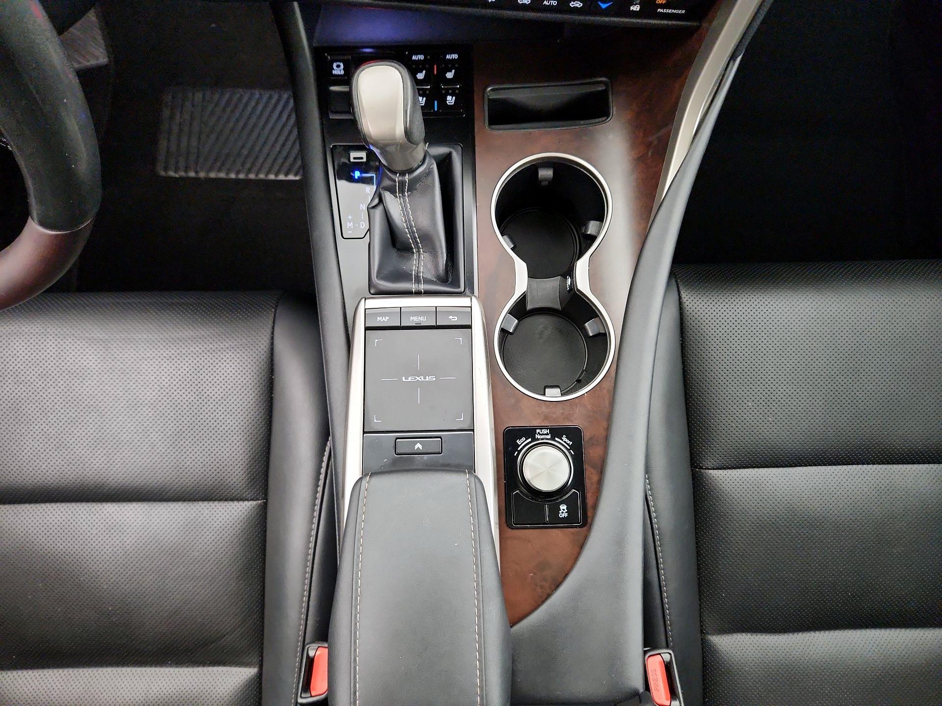 Thumbnail: 2020 Lexus RX - 18