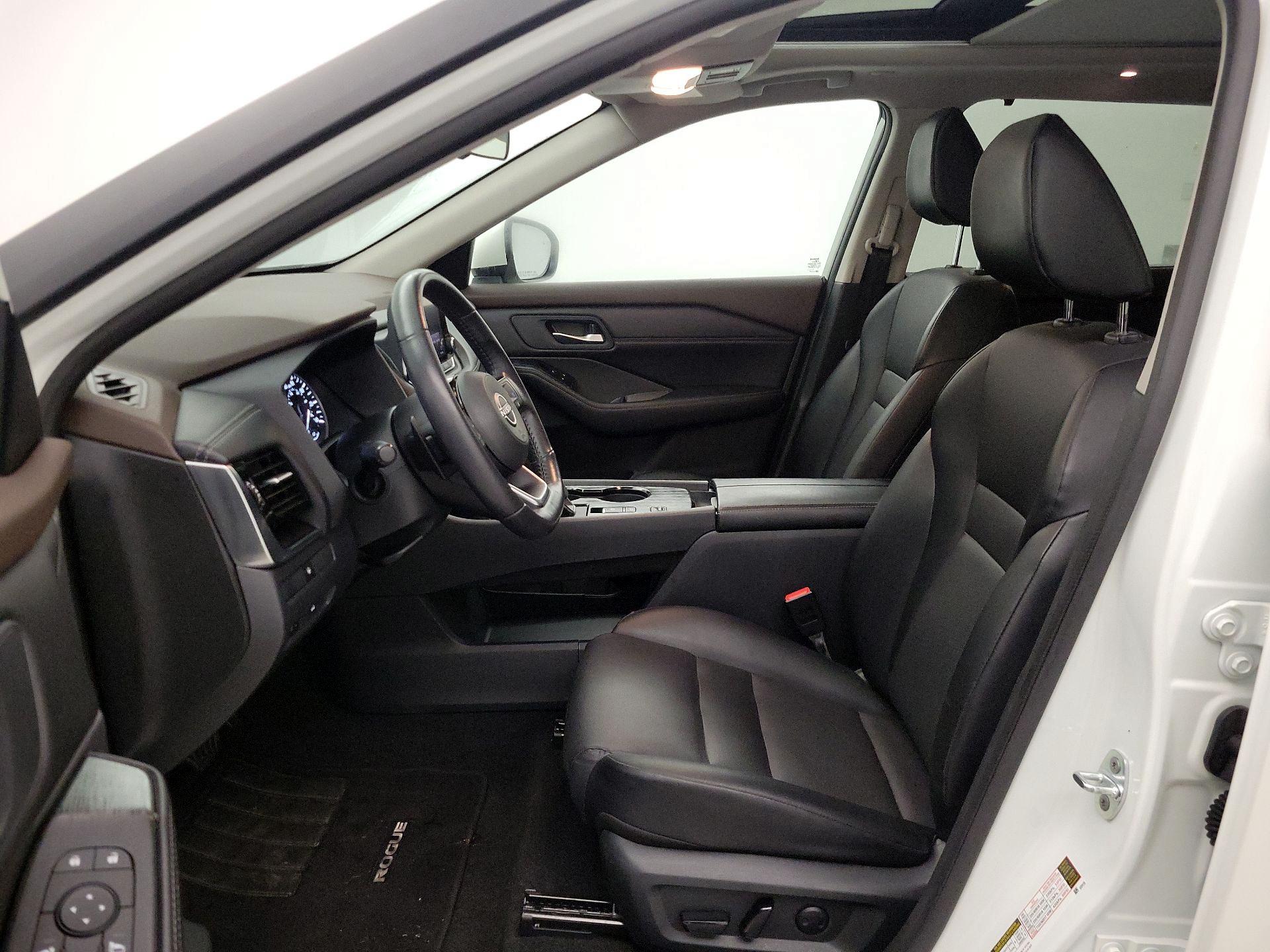 Thumbnail: 2022 Nissan Rogue - 11