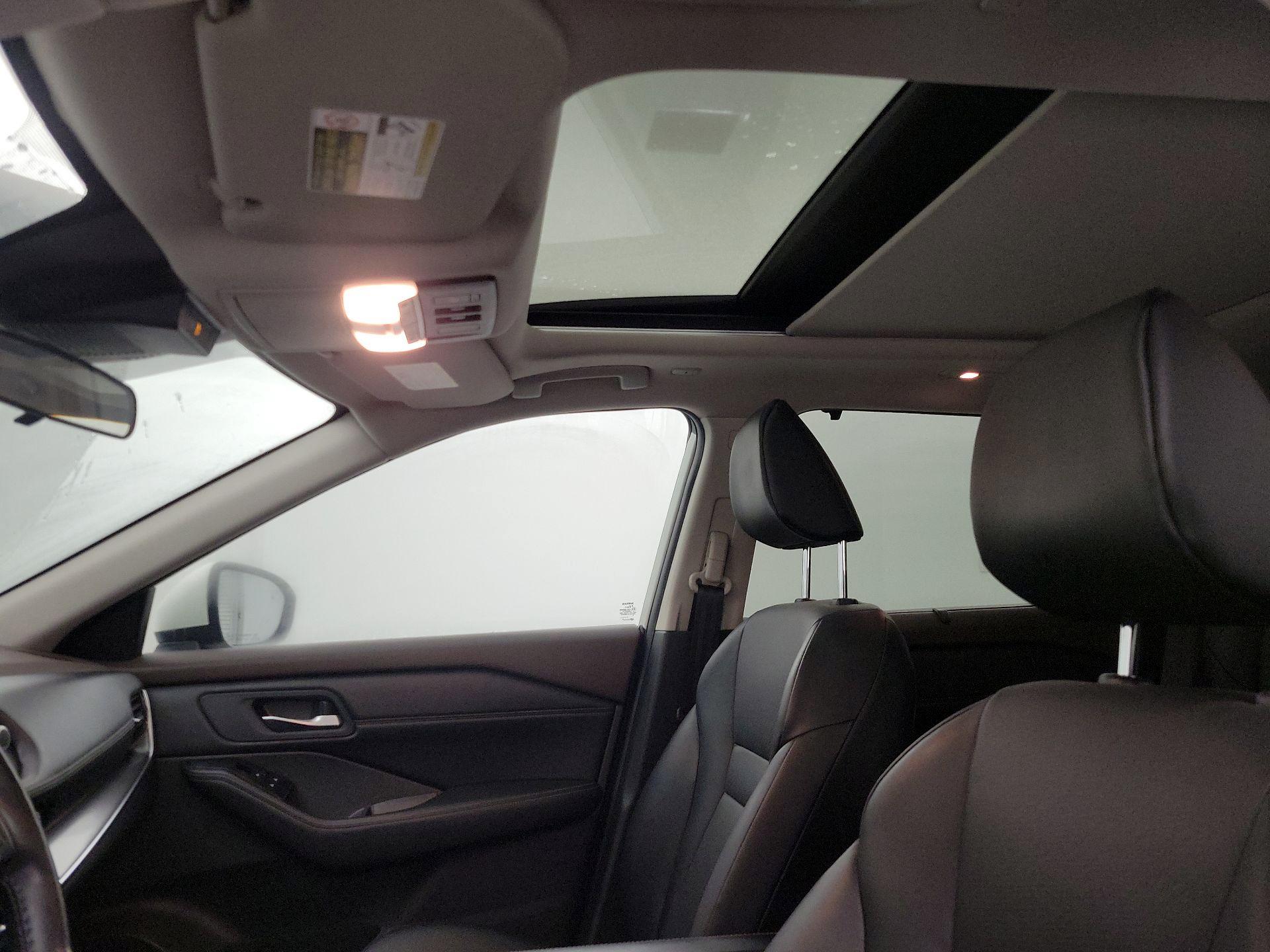 Thumbnail: 2022 Nissan Rogue - 19