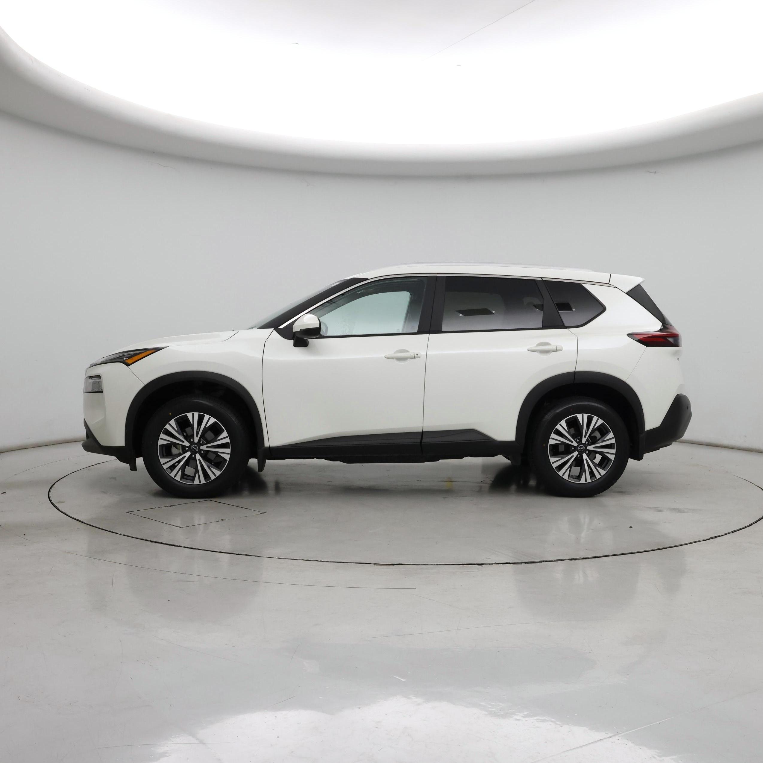 Thumbnail: 2022 Nissan Rogue - 3