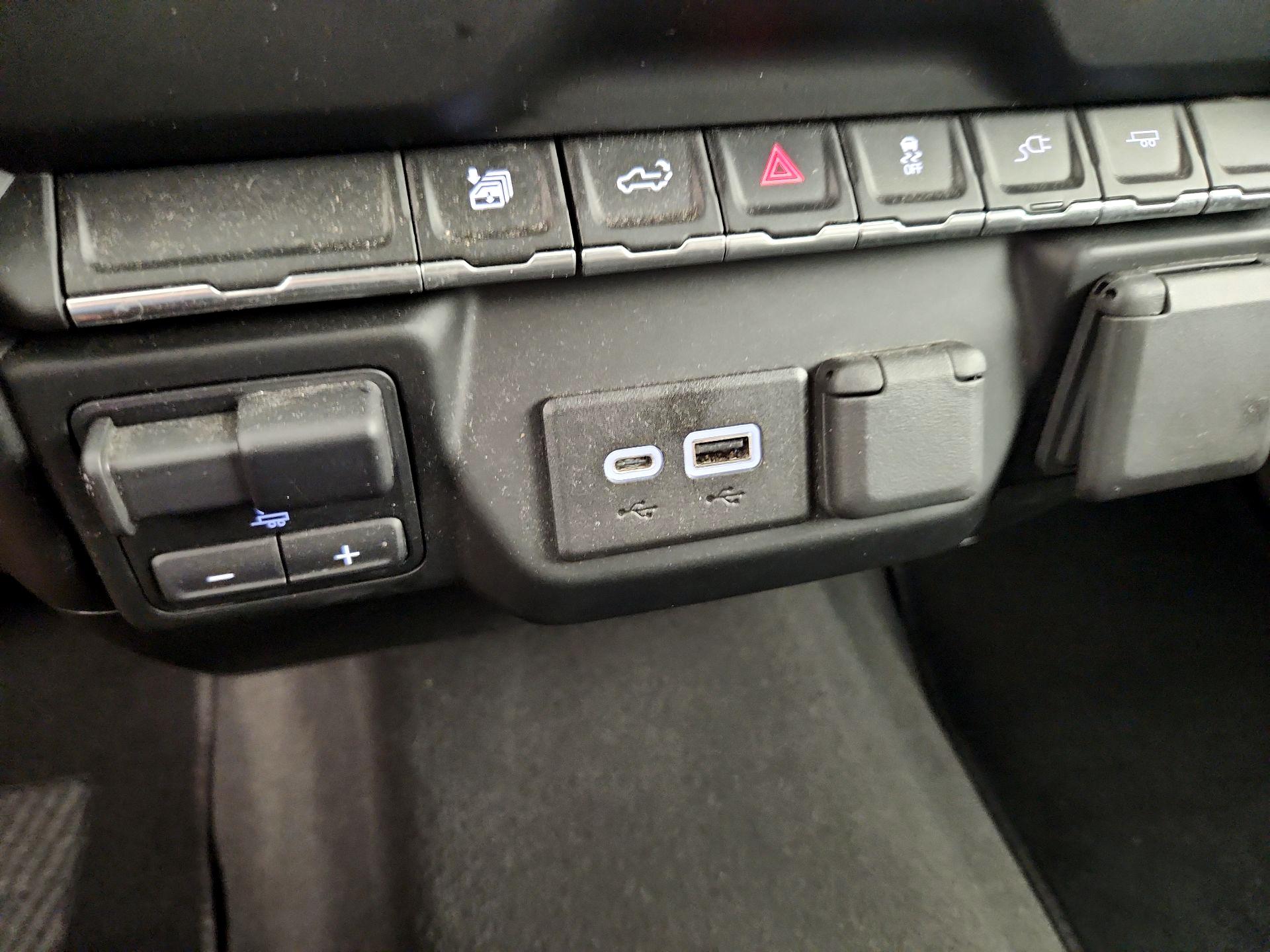 Thumbnail: 2022 Chevrolet Silverado 2500 - 18