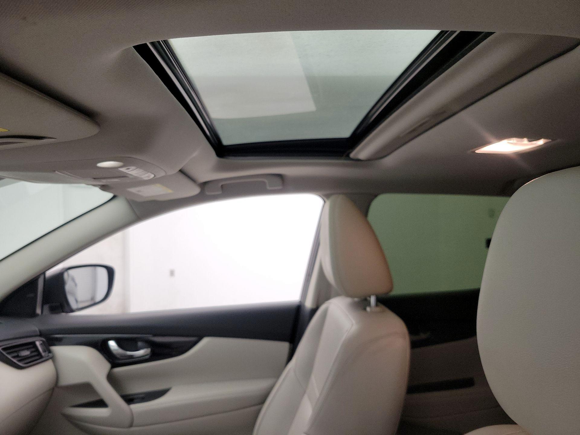 Thumbnail: 2022 Nissan Rogue Sport - 20