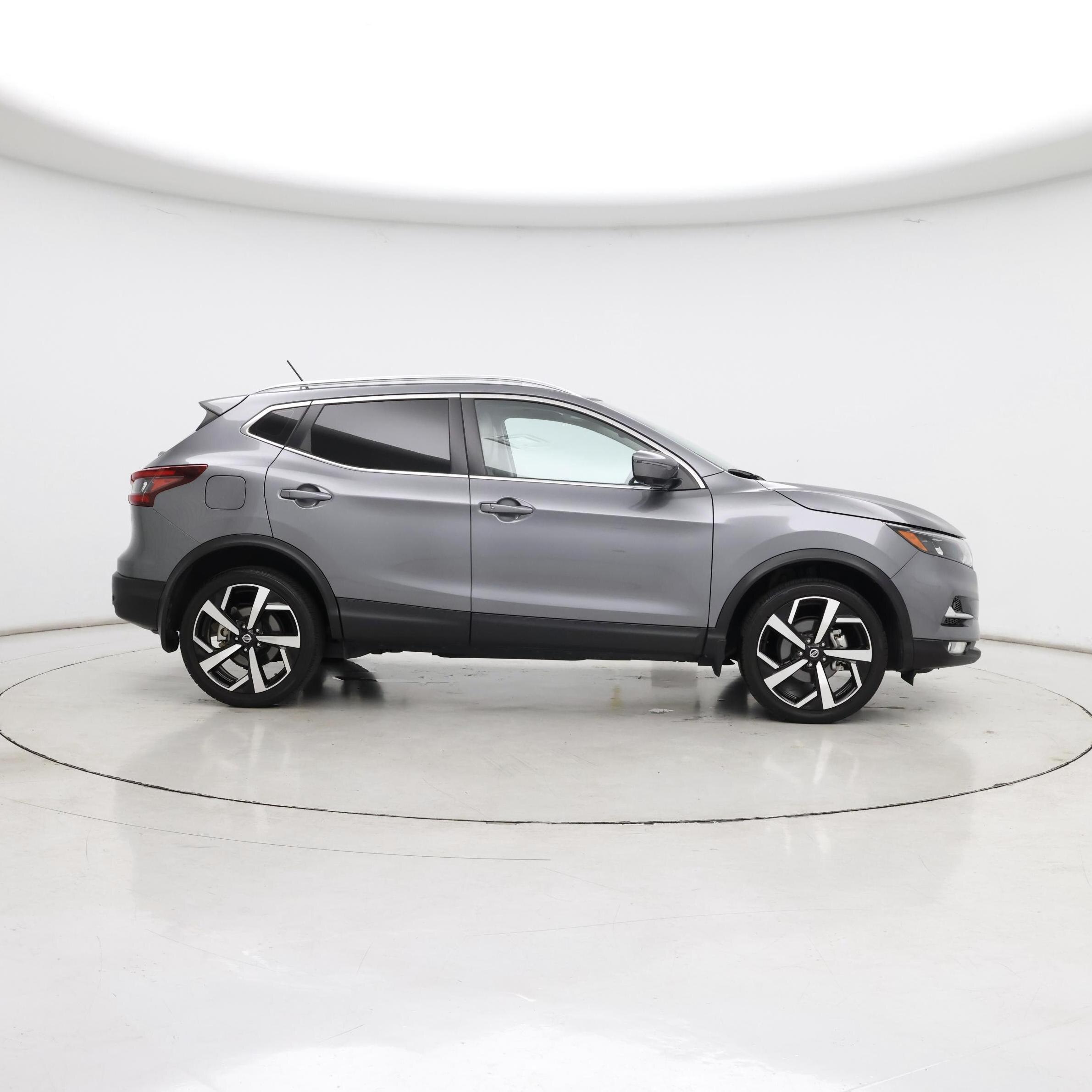 Thumbnail: 2022 Nissan Rogue Sport - 7