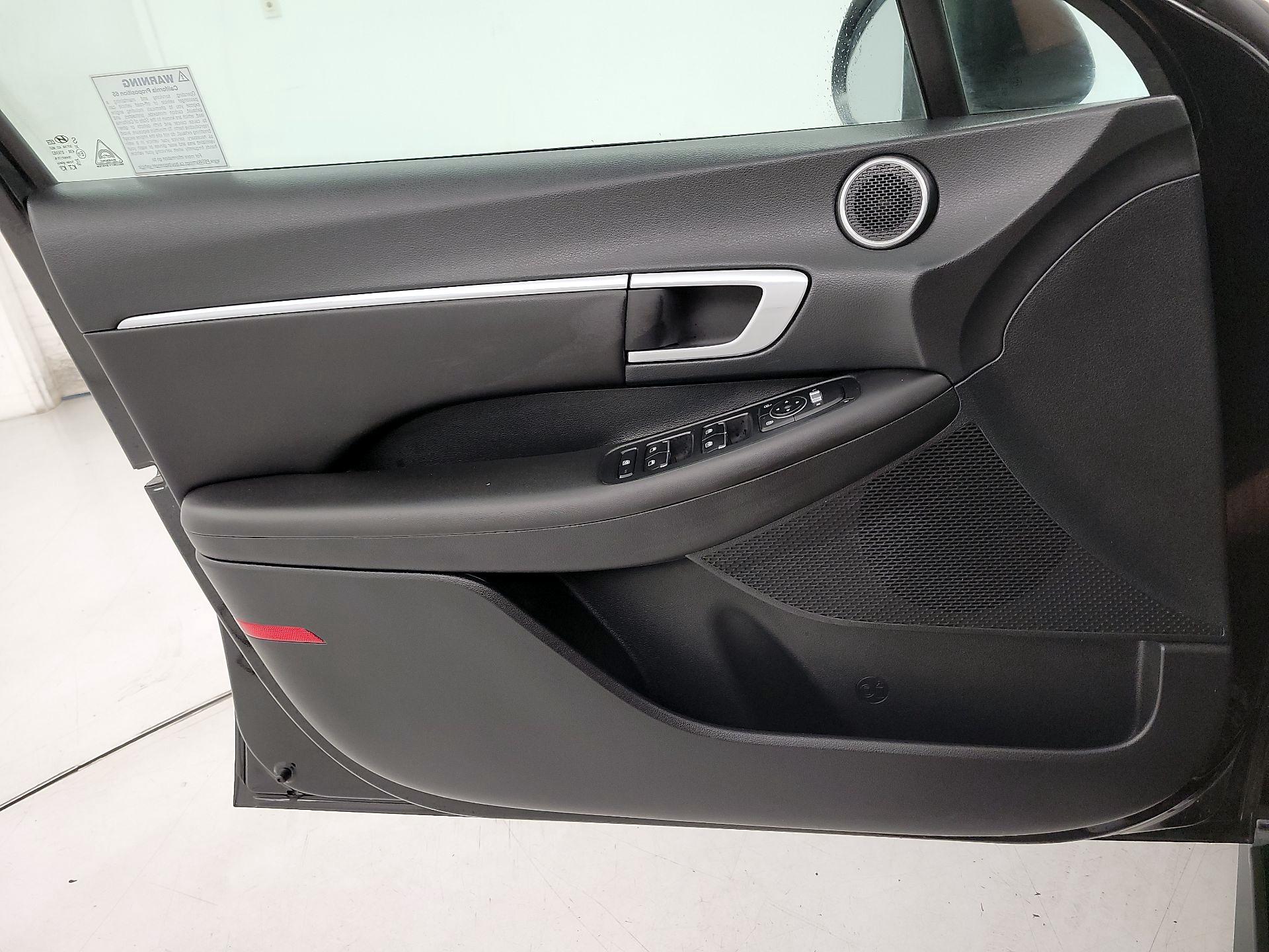 Thumbnail: 2023 Hyundai Sonata - 12