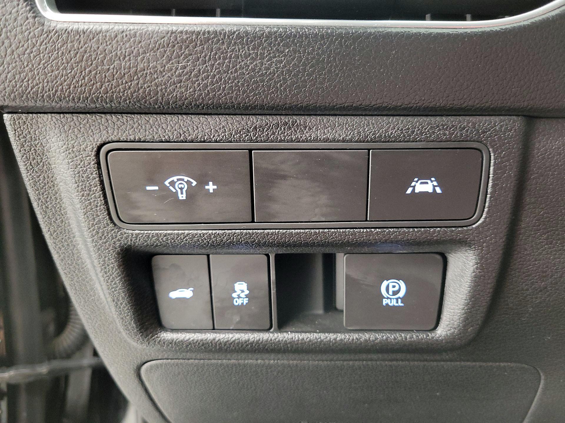 Thumbnail: 2023 Hyundai Sonata - 13