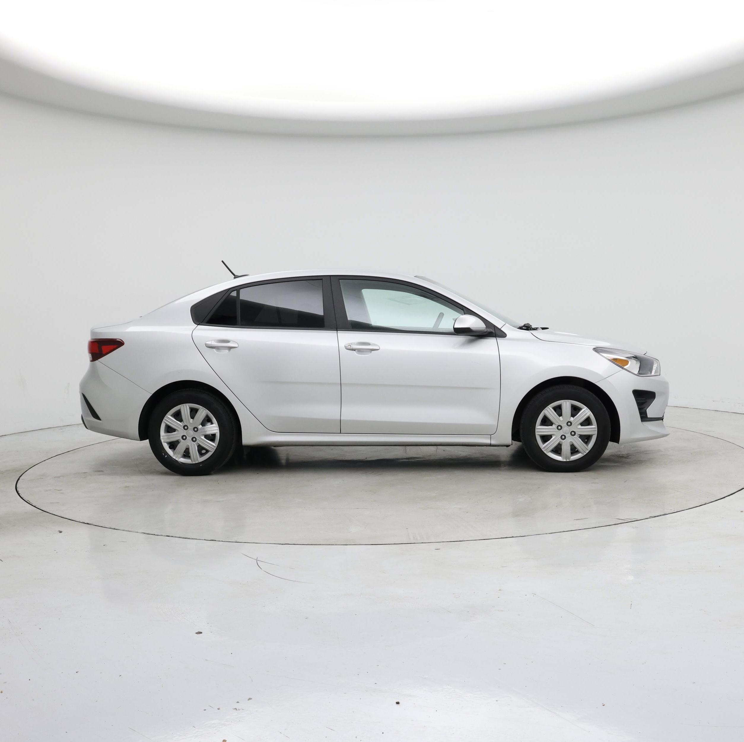 Thumbnail: 2022 Kia Rio - 7