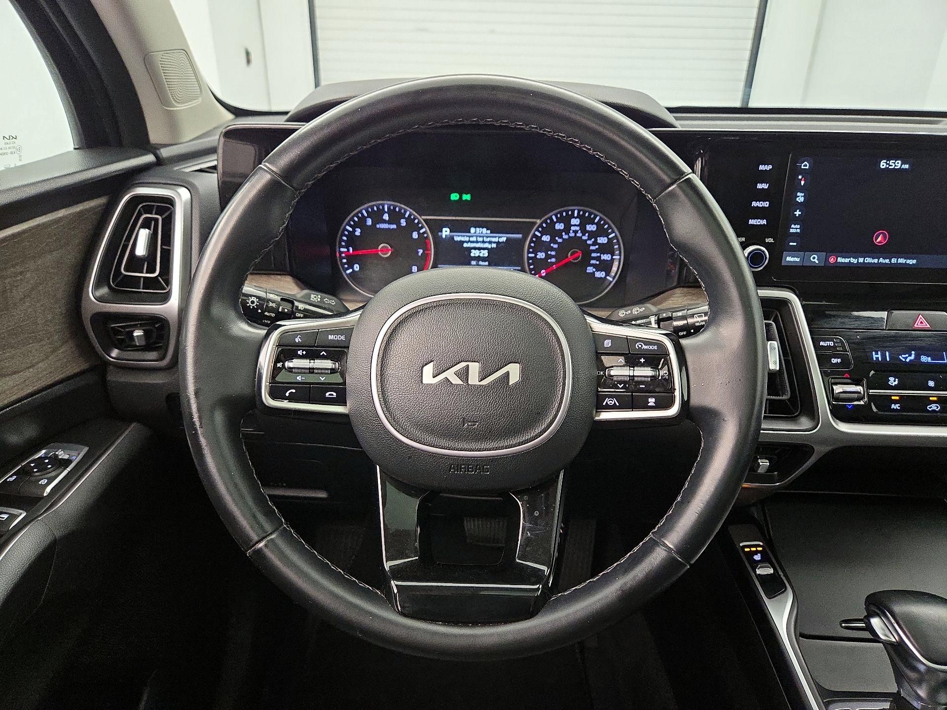 Thumbnail: 2022 Kia Sorento - 10