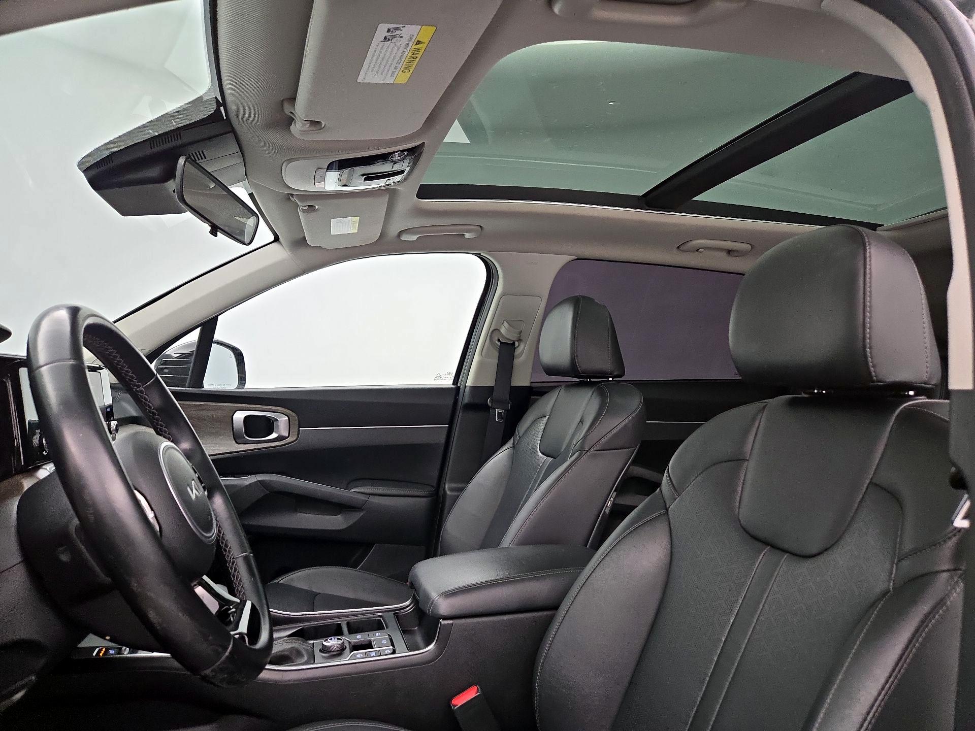 Thumbnail: 2022 Kia Sorento - 20