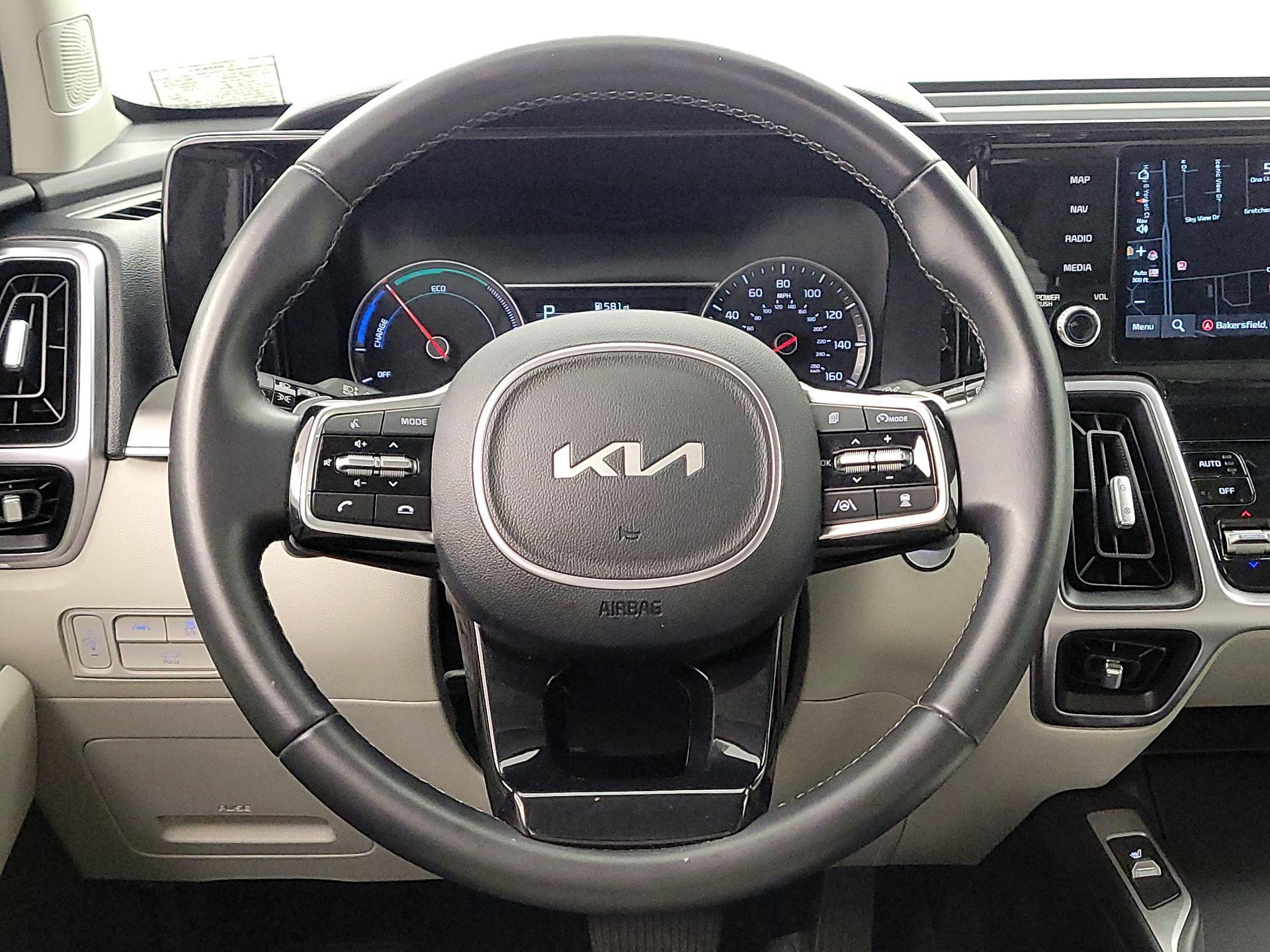 Thumbnail: 2023 Kia Sorento - 10