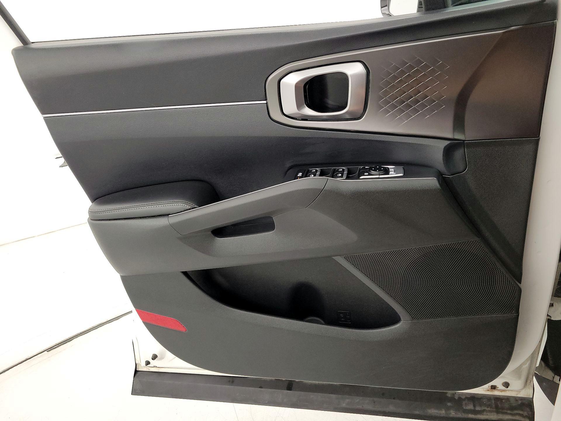 Thumbnail: 2024 Kia Sorento - 12