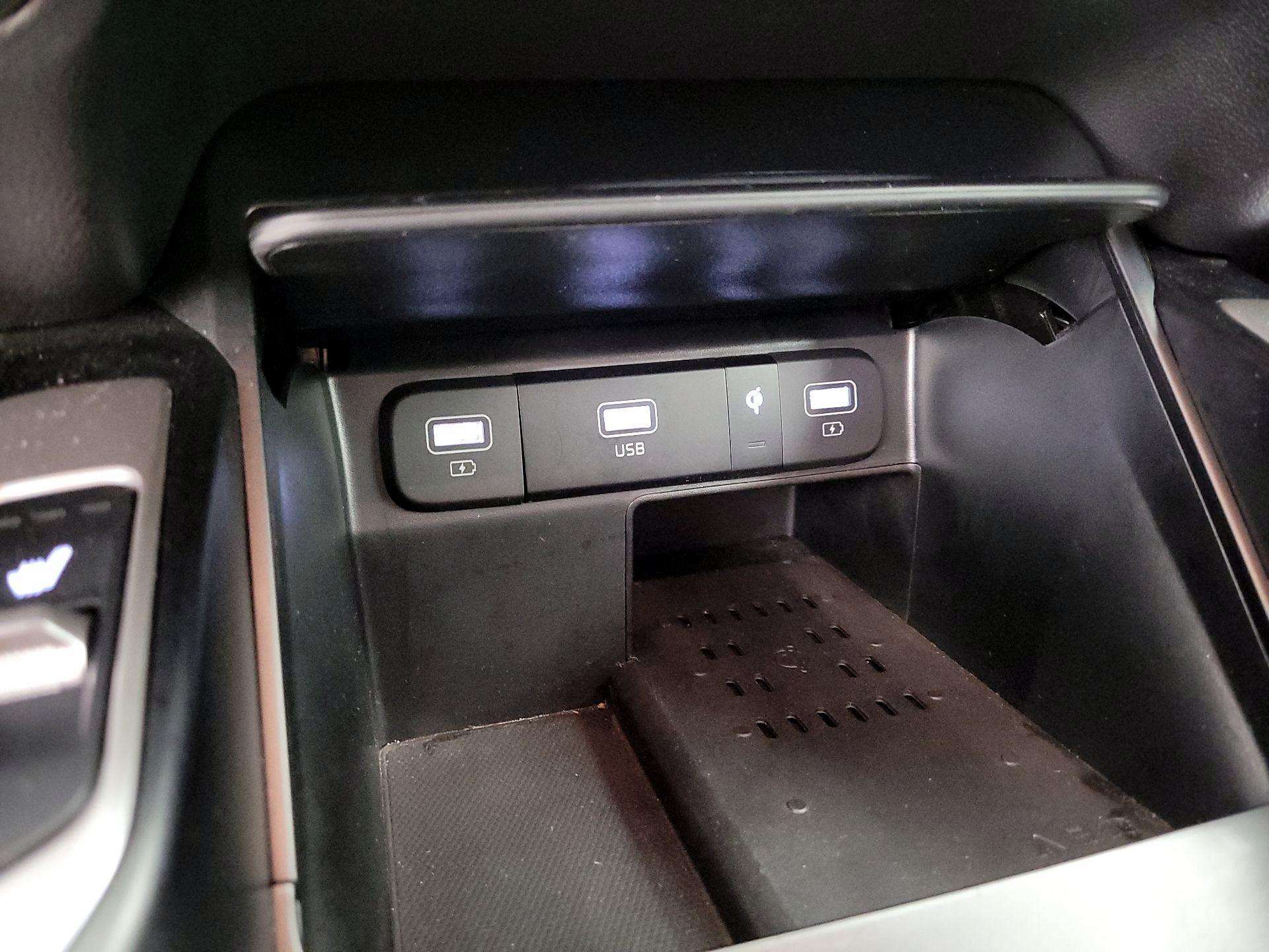 Thumbnail: 2024 Kia Sorento - 18