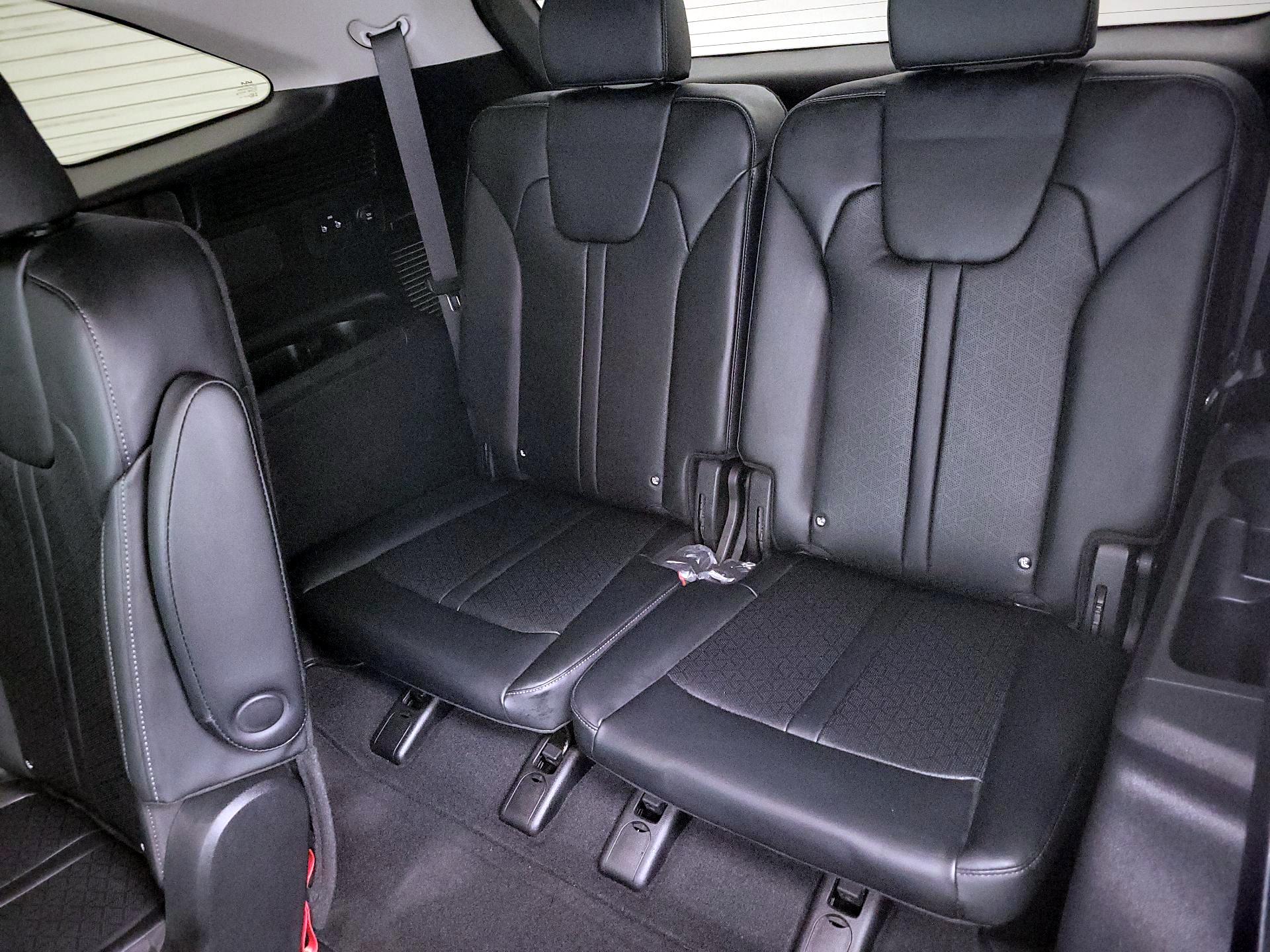 Thumbnail: 2024 Kia Sorento - 20