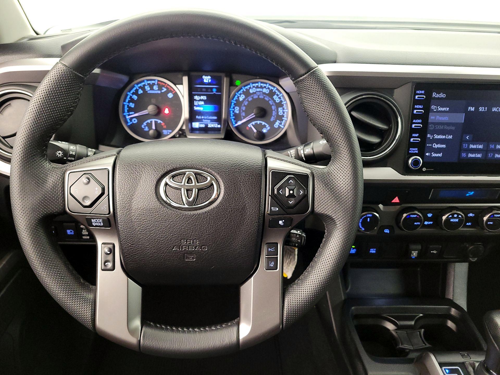 Thumbnail: 2021 Toyota Tacoma - 10