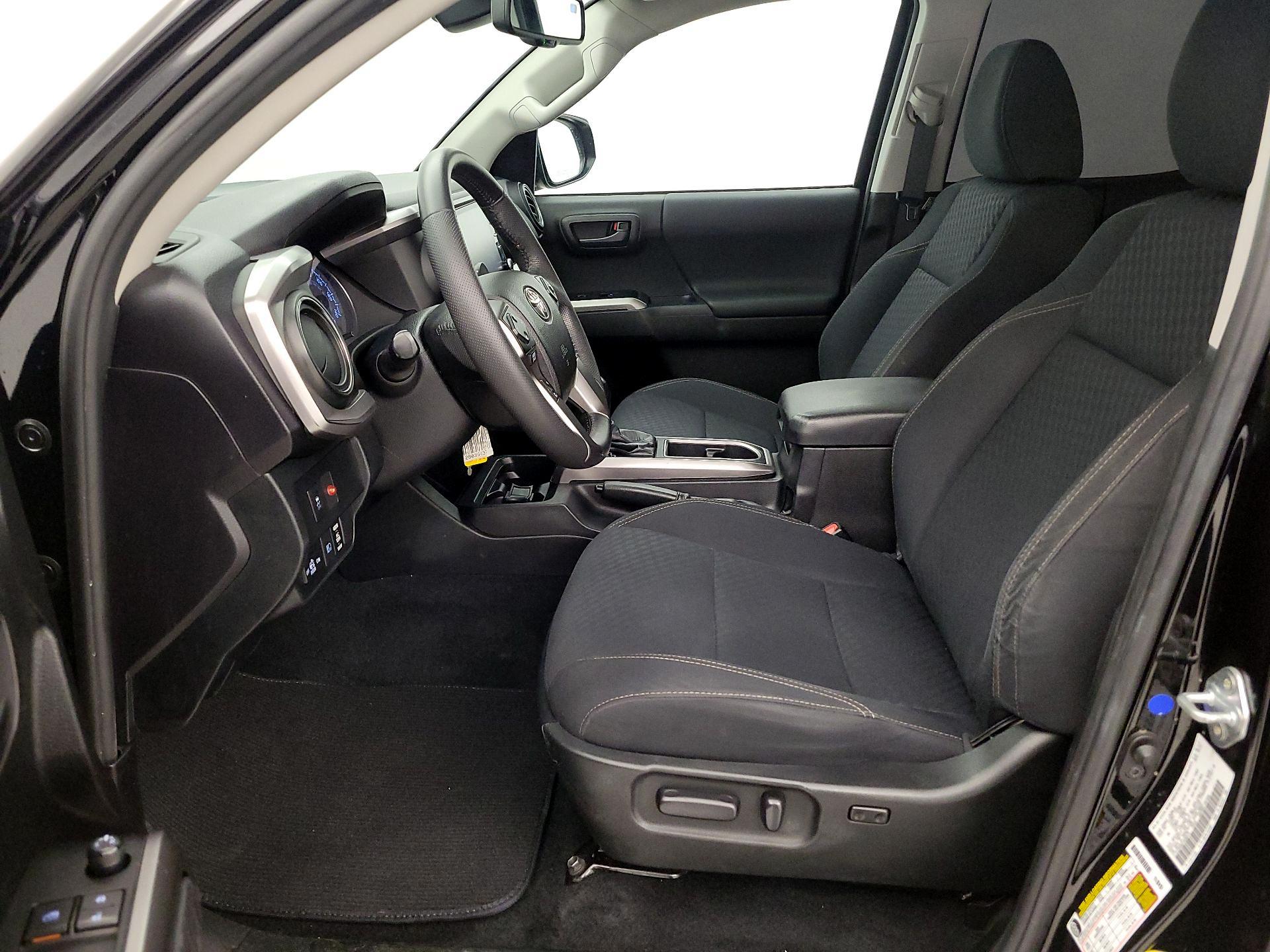 Thumbnail: 2021 Toyota Tacoma - 11