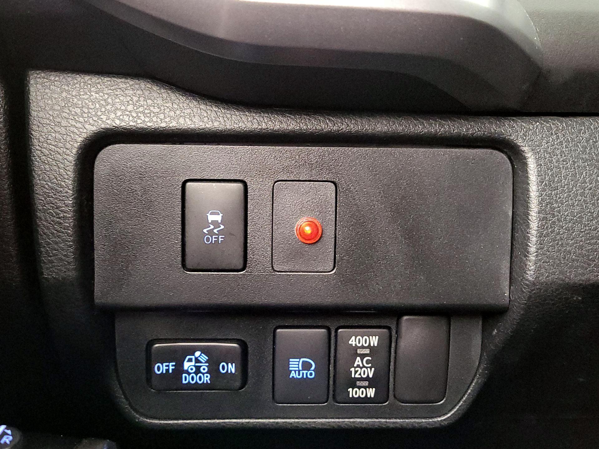 Thumbnail: 2021 Toyota Tacoma - 13