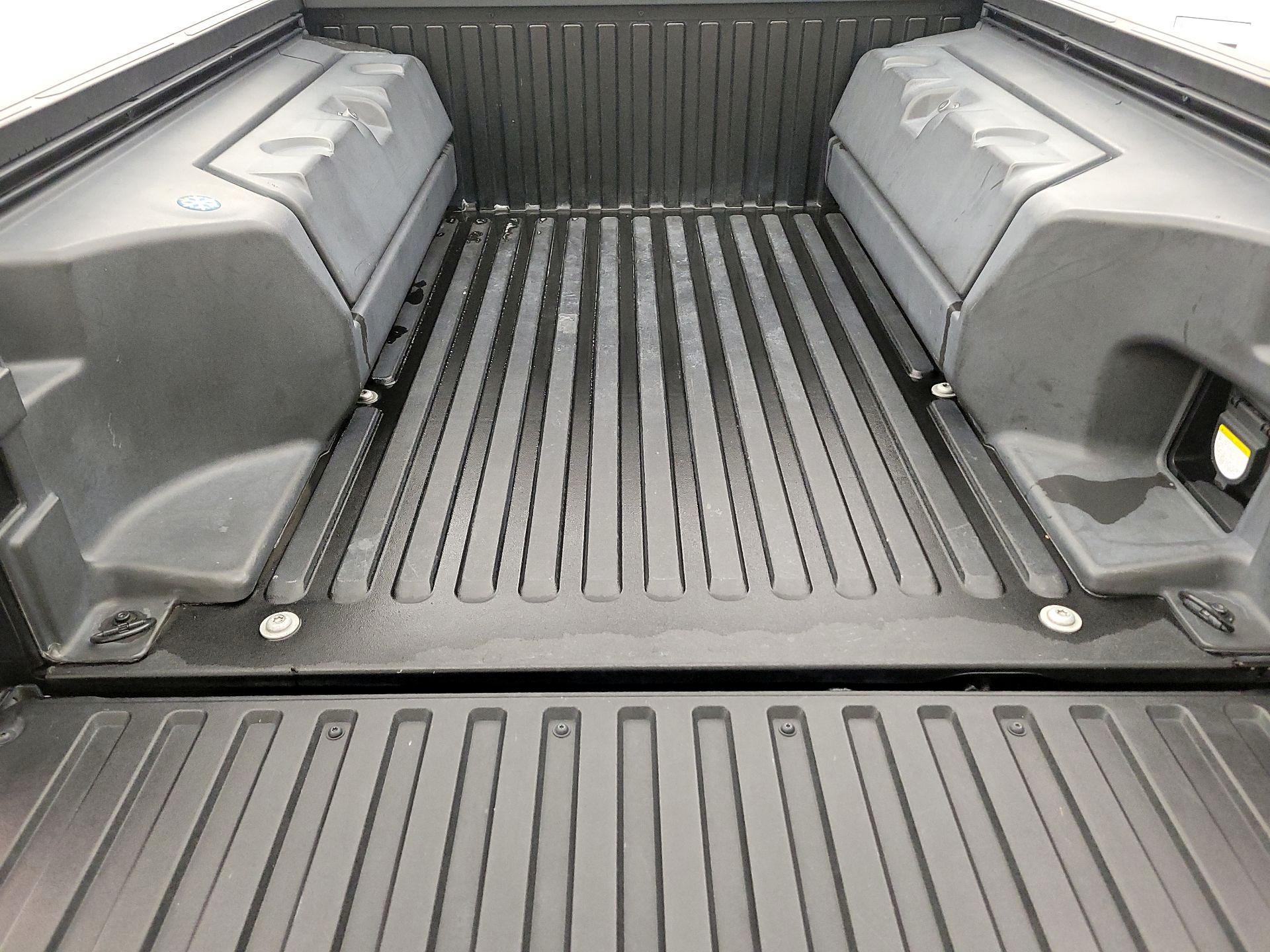 Thumbnail: 2021 Toyota Tacoma - 20