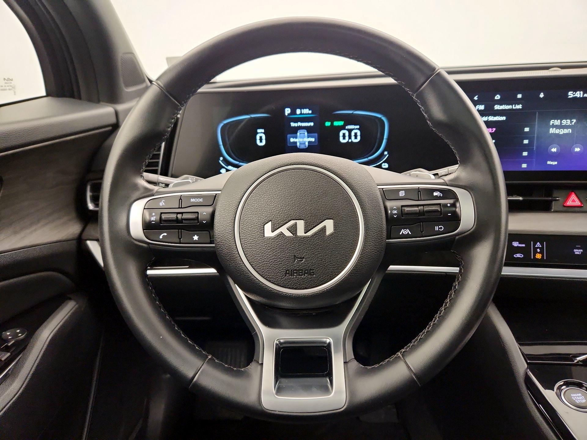 Thumbnail: 2023 Kia Sportage - 10