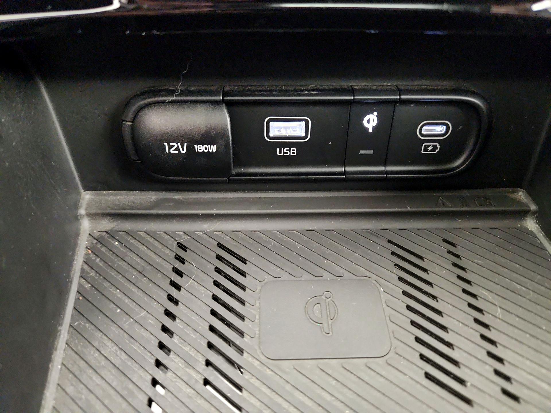 Thumbnail: 2023 Kia Sportage - 19