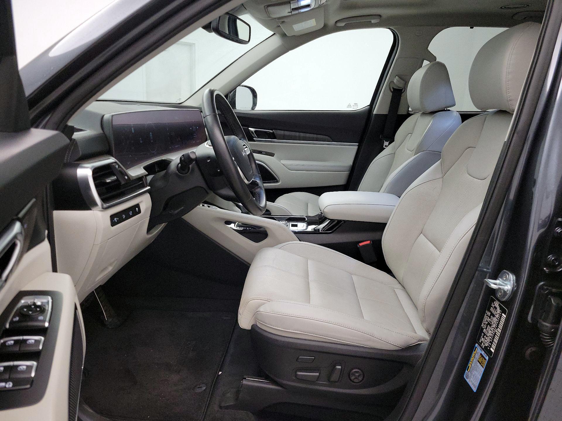 Thumbnail: 2023 Kia Telluride - 11