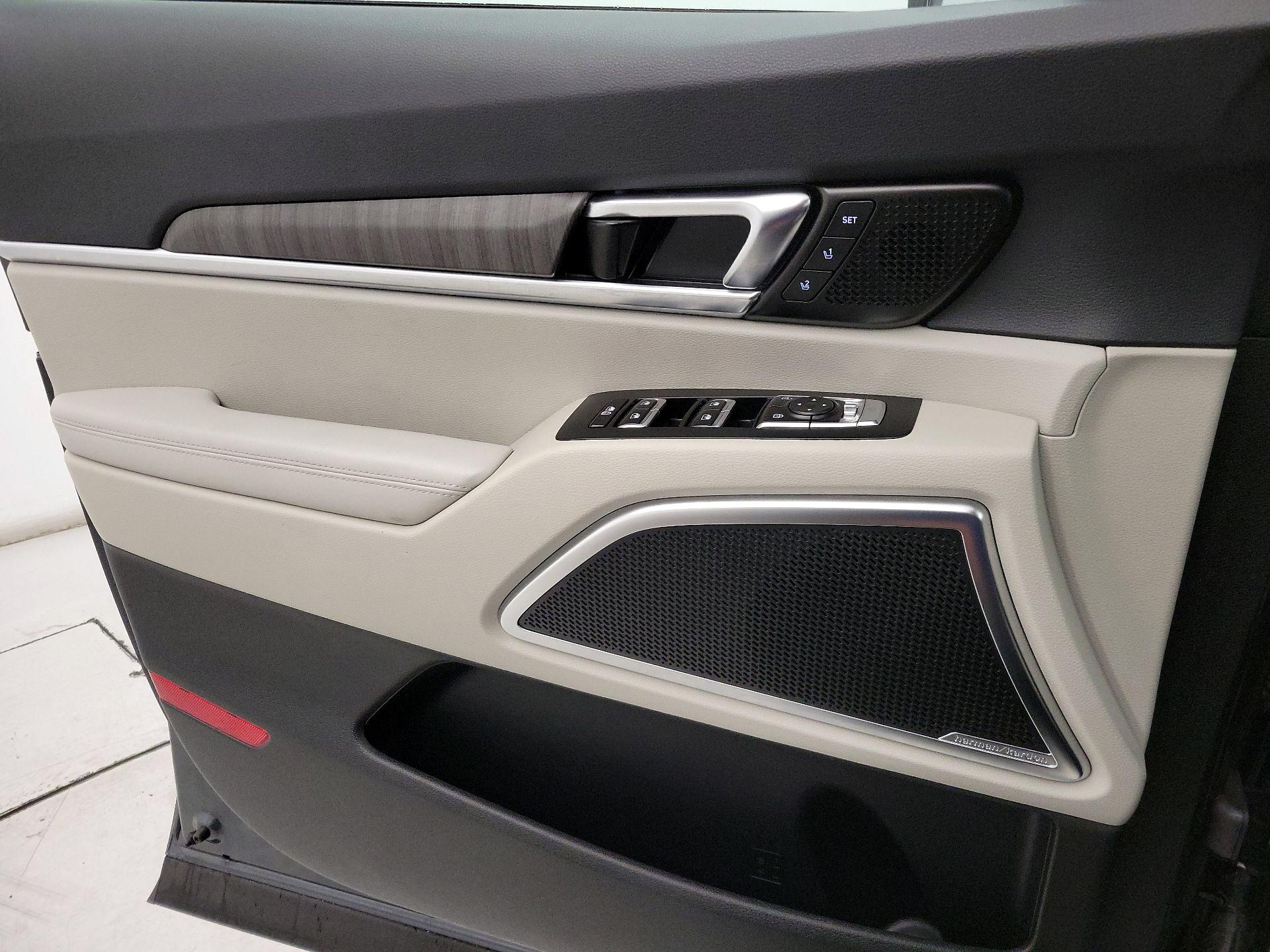 Thumbnail: 2023 Kia Telluride - 12