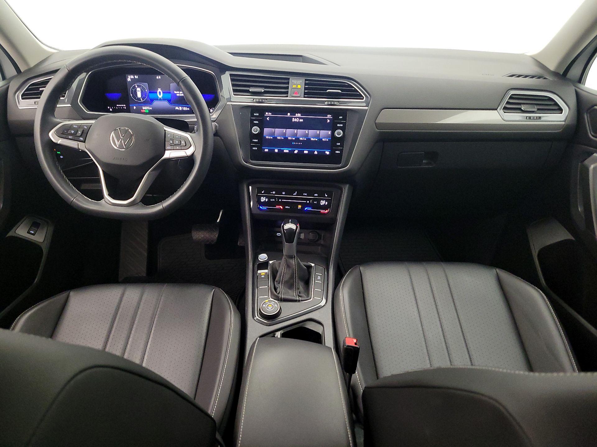 Thumbnail: 2022 Volkswagen Tiguan - 9