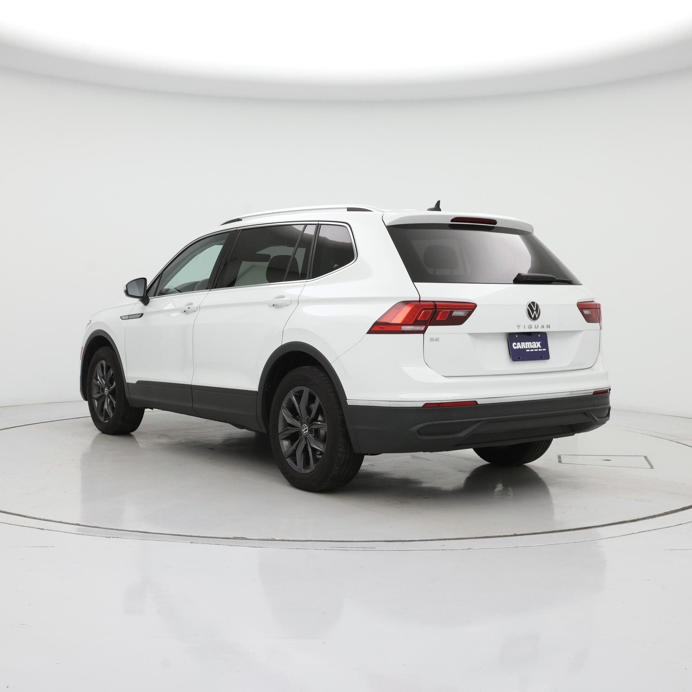 Thumbnail: 2022 Volkswagen Tiguan - 2