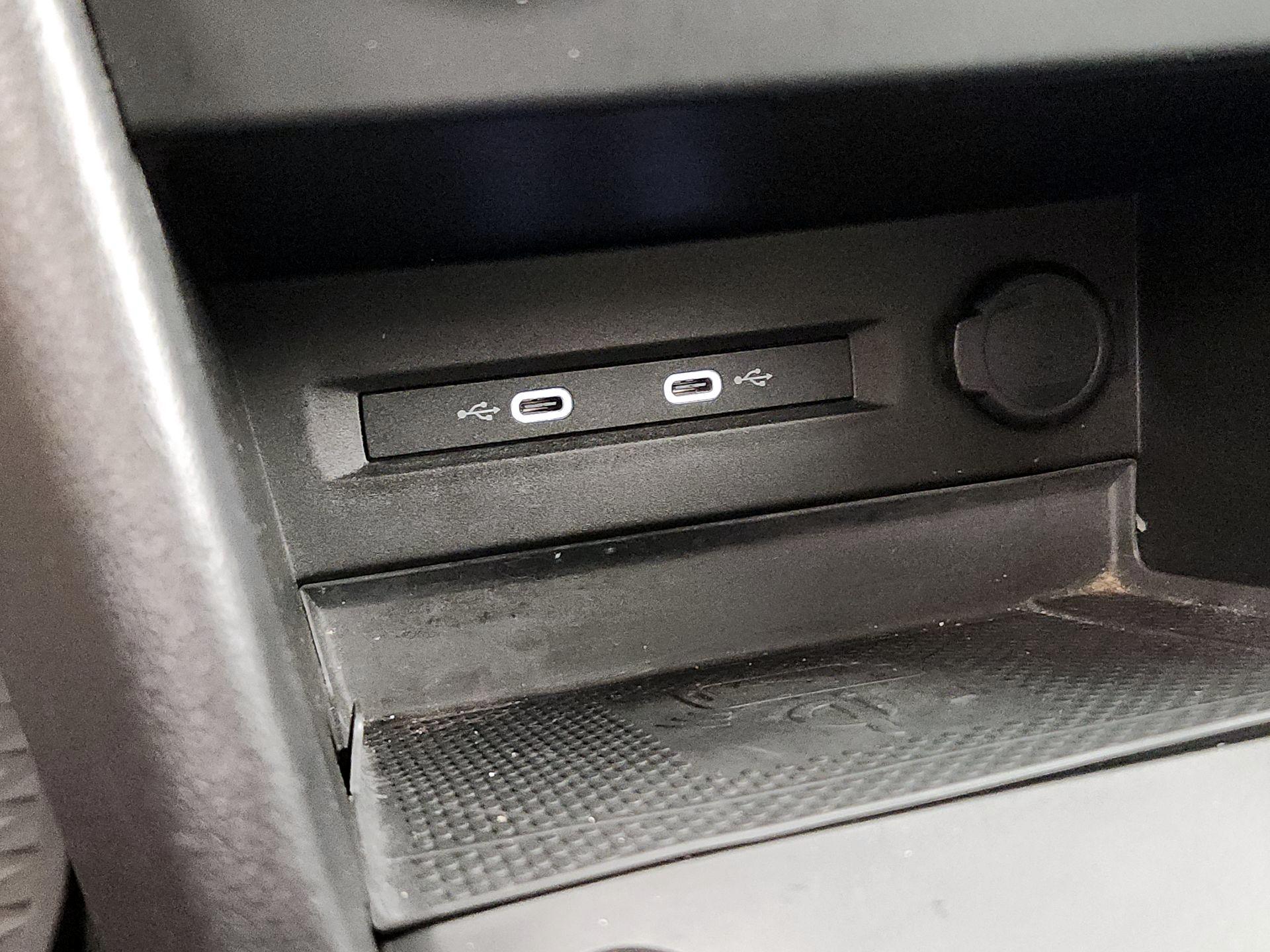 Thumbnail: 2022 Volkswagen Taos - 18