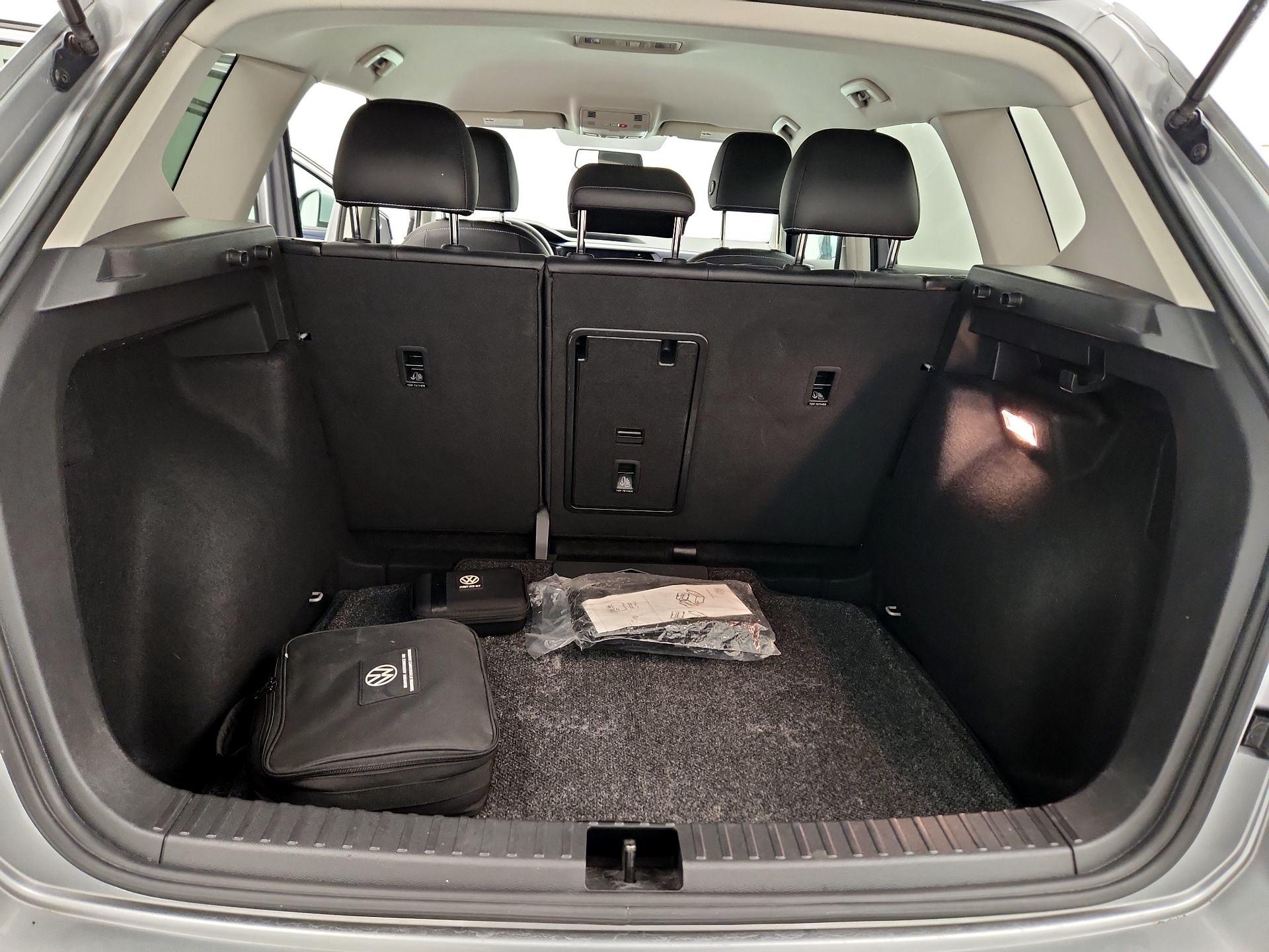 Thumbnail: 2022 Volkswagen Taos - 20