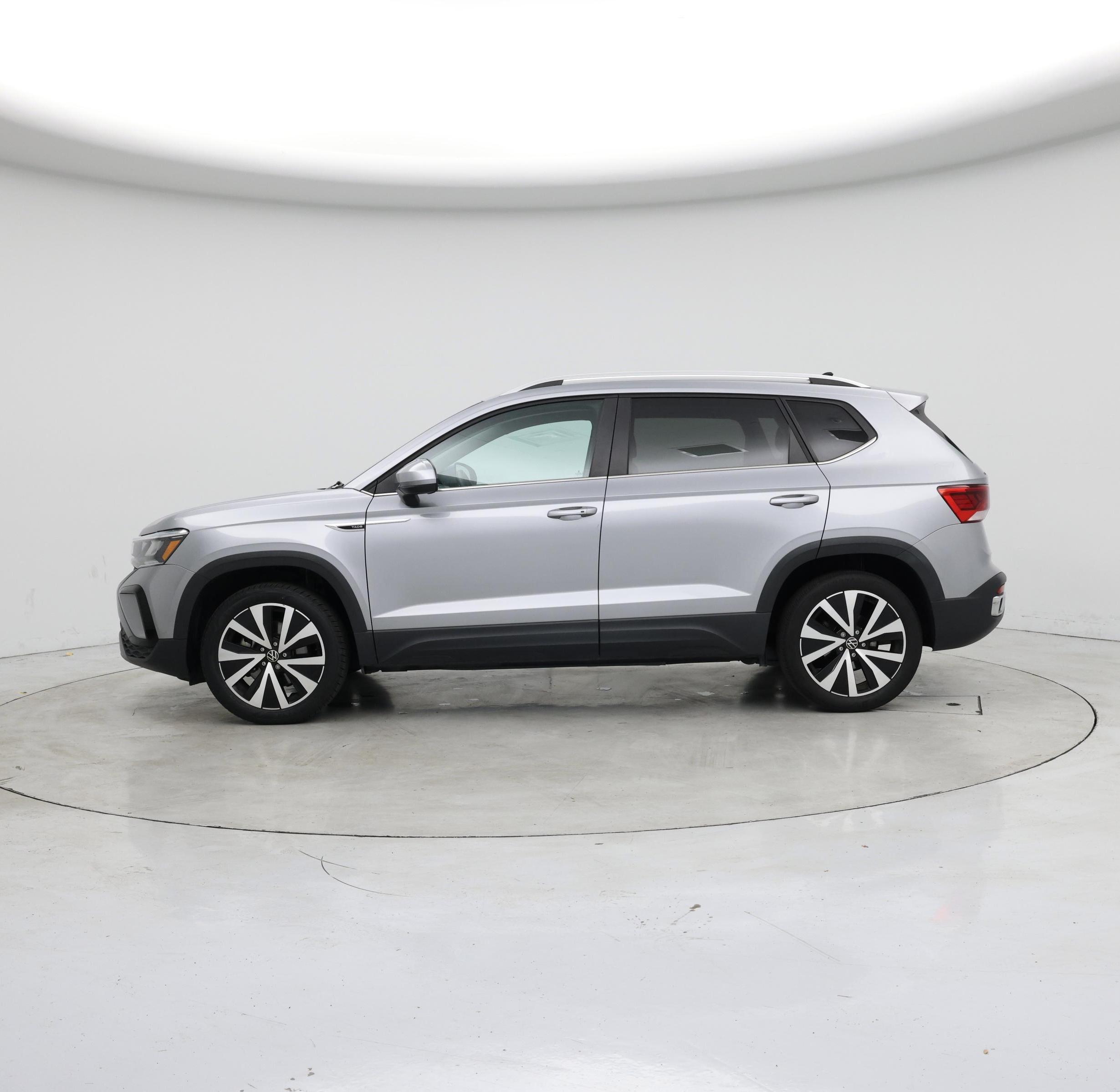 Thumbnail: 2022 Volkswagen Taos - 3