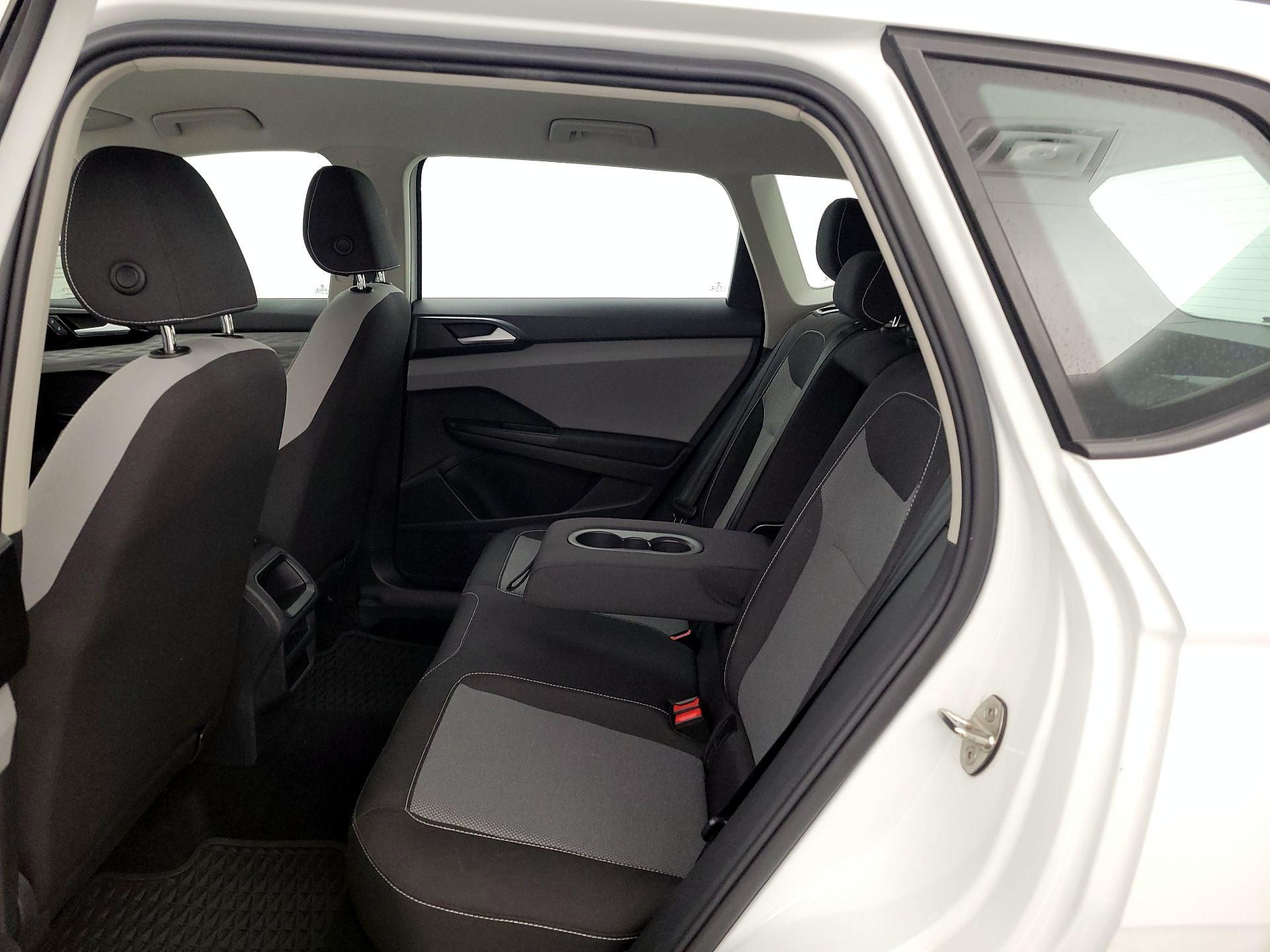 Thumbnail: 2022 Volkswagen Taos - 19