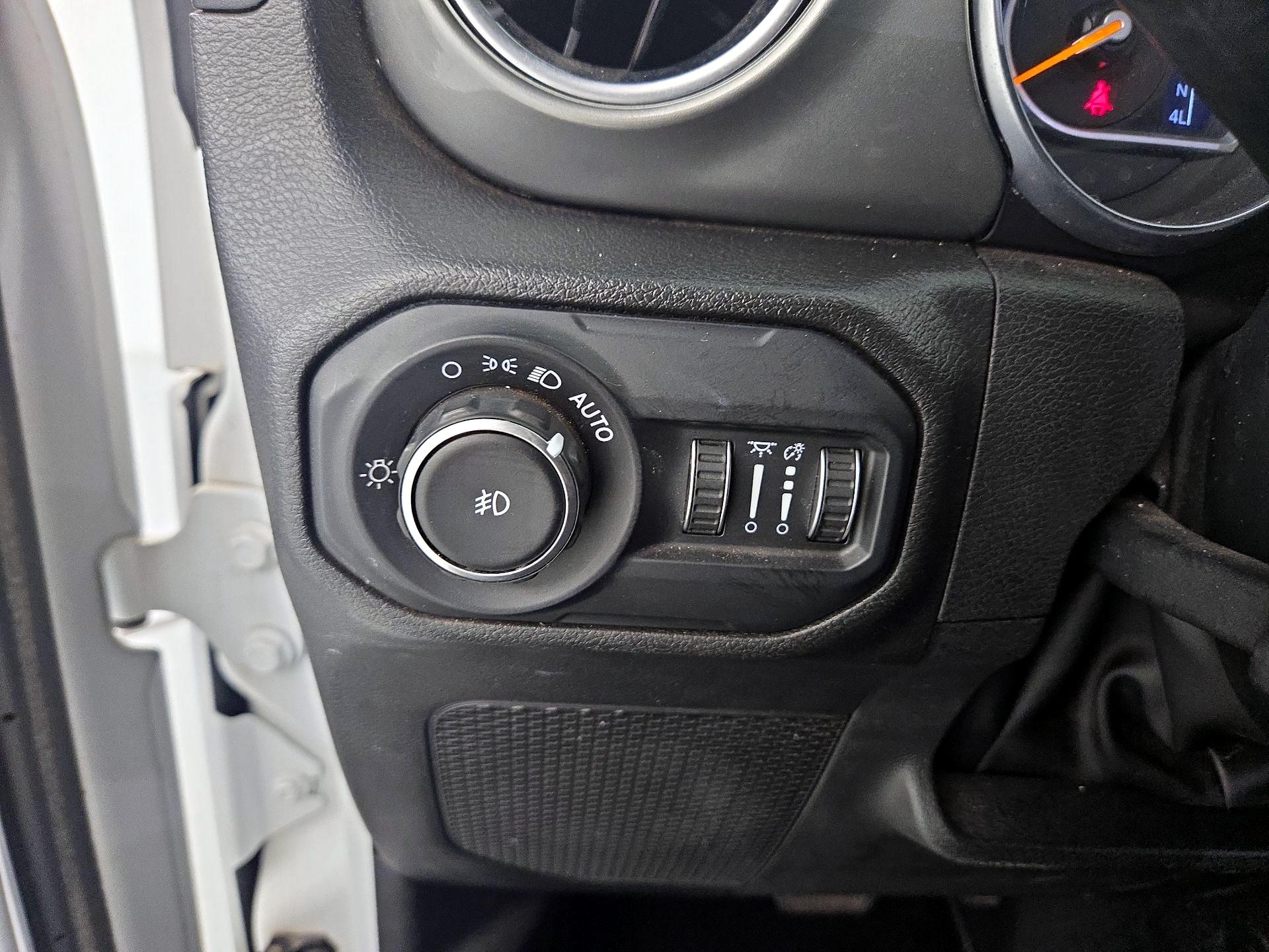 Thumbnail: 2022 Jeep Wrangler - 13