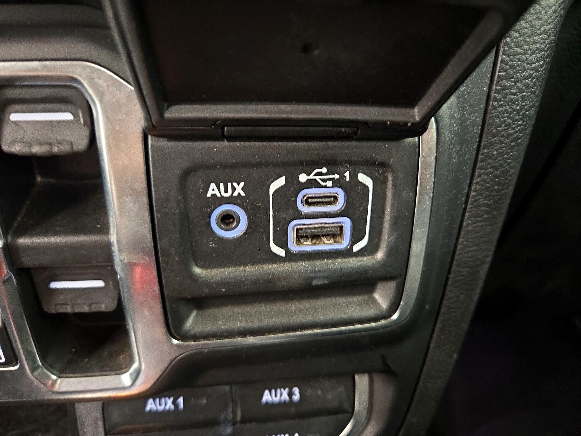 Thumbnail: 2022 Jeep Wrangler - 19