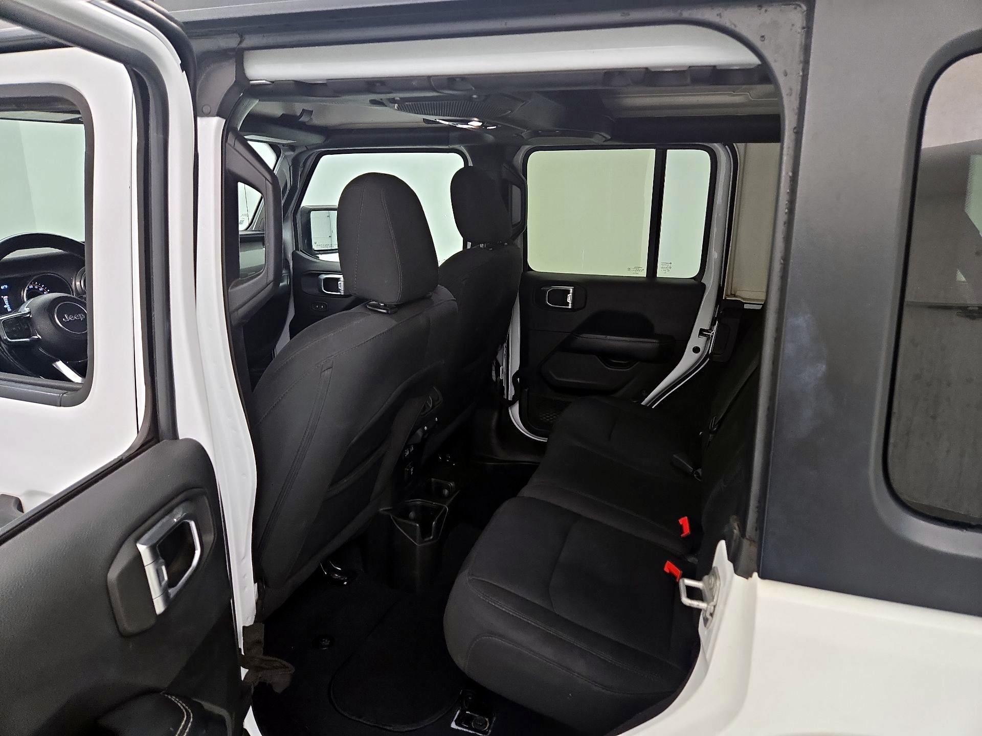 Thumbnail: 2022 Jeep Wrangler - 20