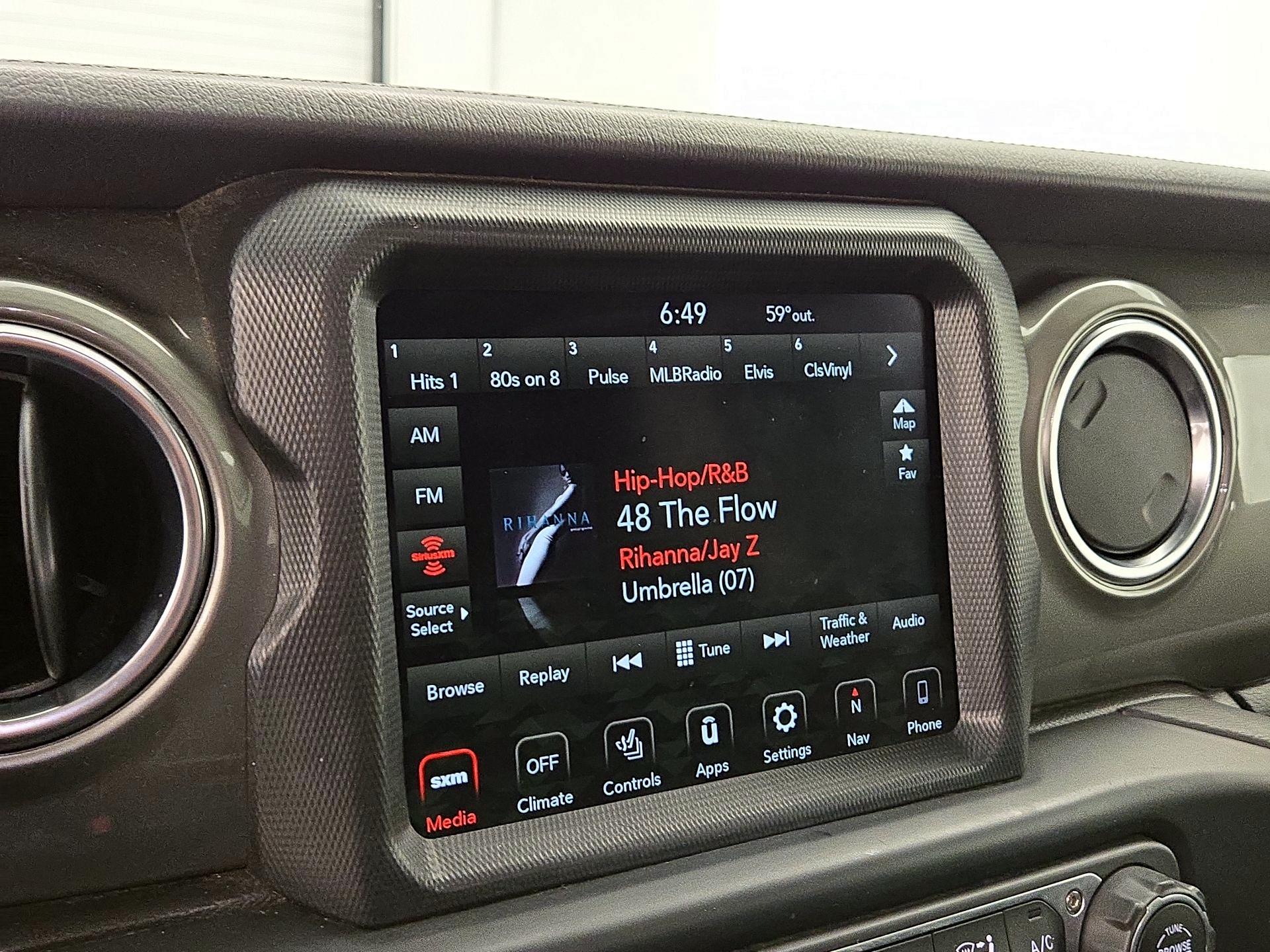 Thumbnail: 2022 Jeep Wrangler - 16