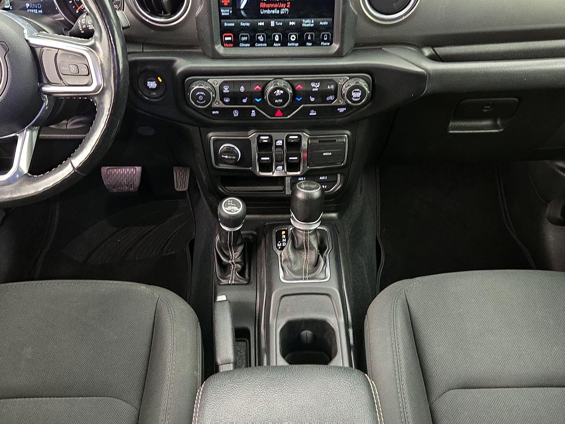 Thumbnail: 2022 Jeep Wrangler - 18