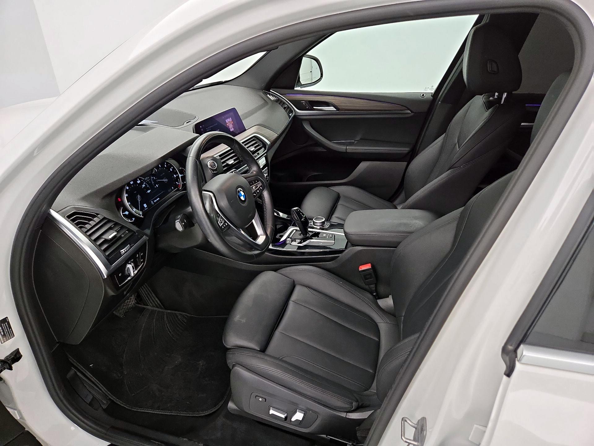 Thumbnail: 2021 BMW X3 - 11