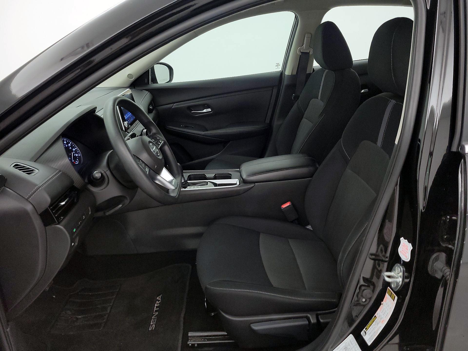 Thumbnail: 2023 Nissan Sentra - 11