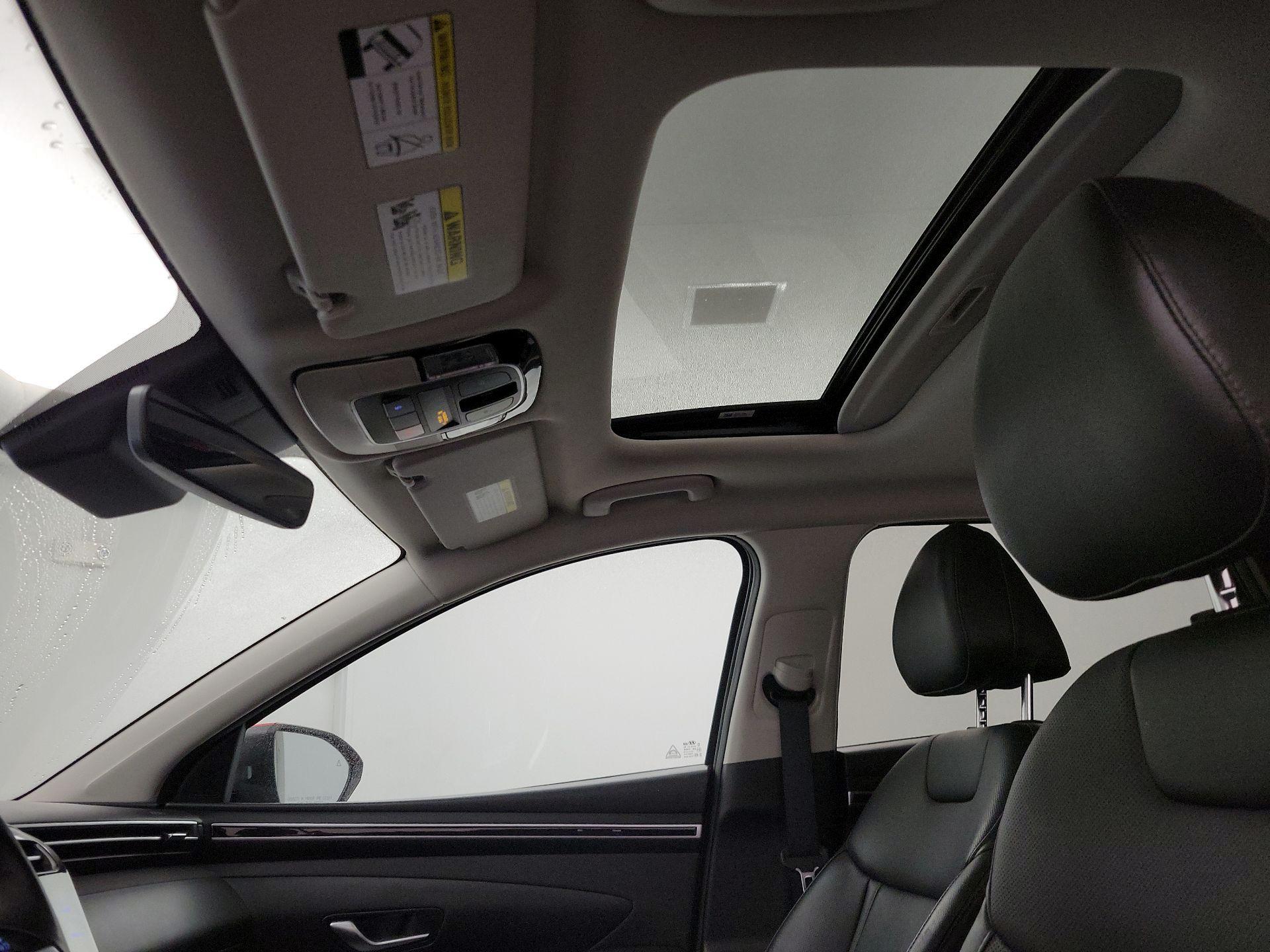 Thumbnail: 2023 Hyundai Tucson - 19