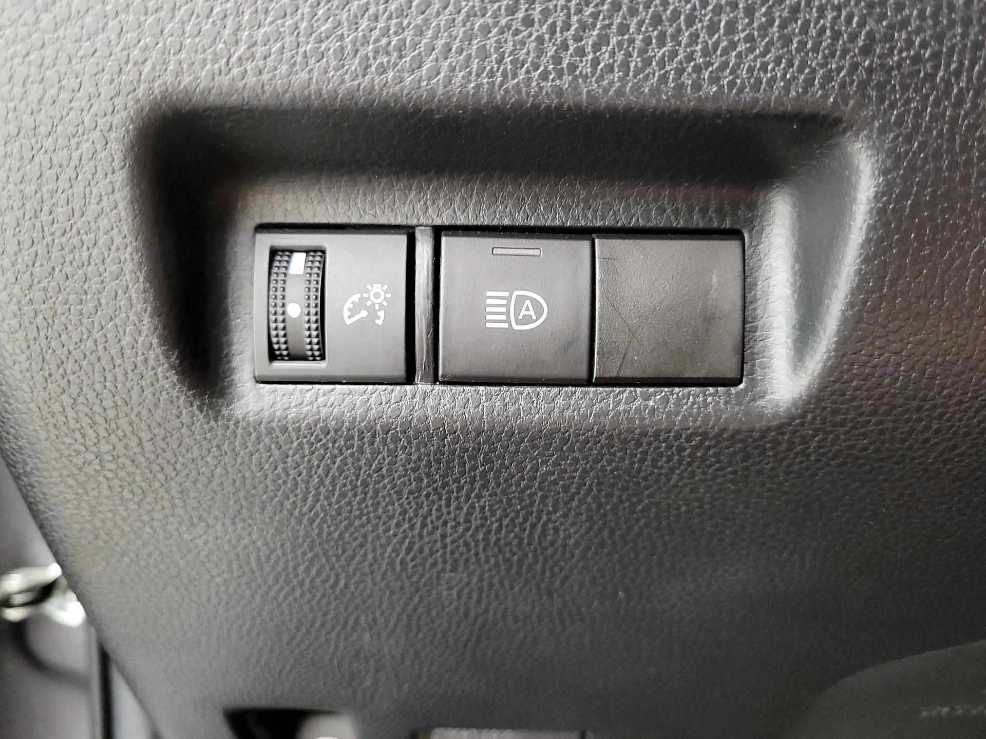 Thumbnail: 2023 Toyota RAV4 - 13