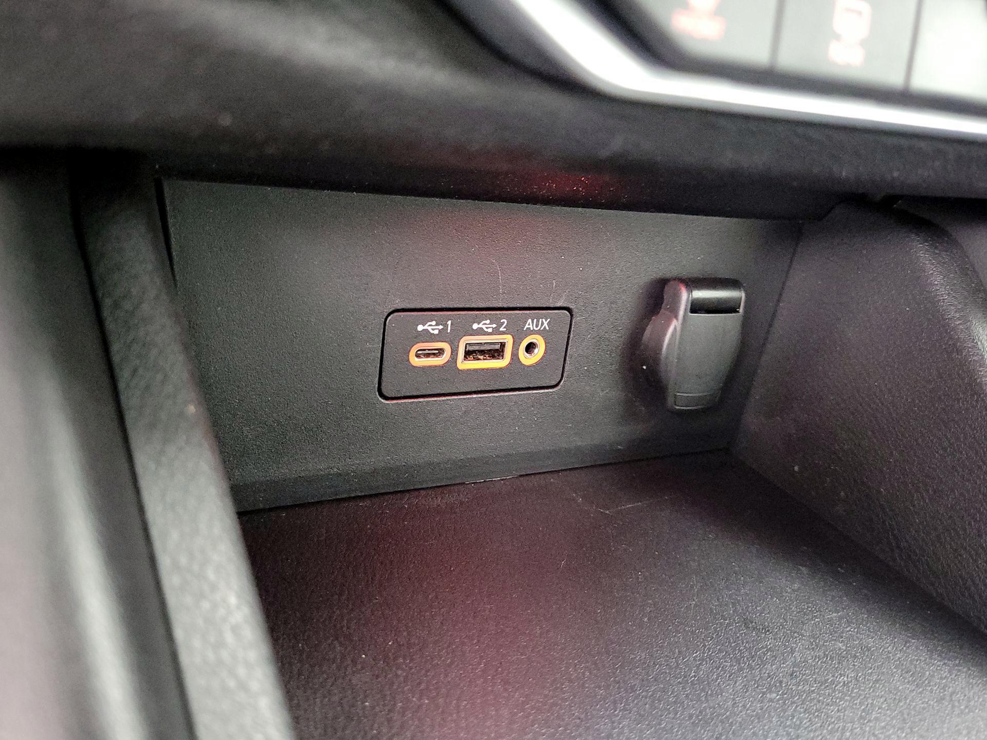 Thumbnail: 2022 Nissan Sentra - 18