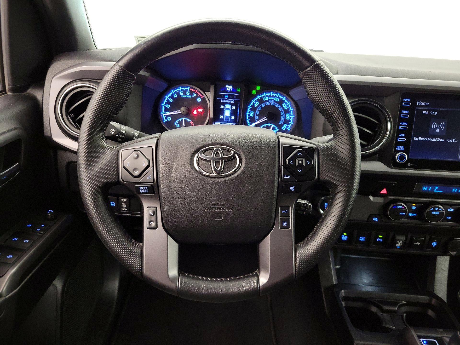 Thumbnail: 2022 Toyota Tacoma - 10