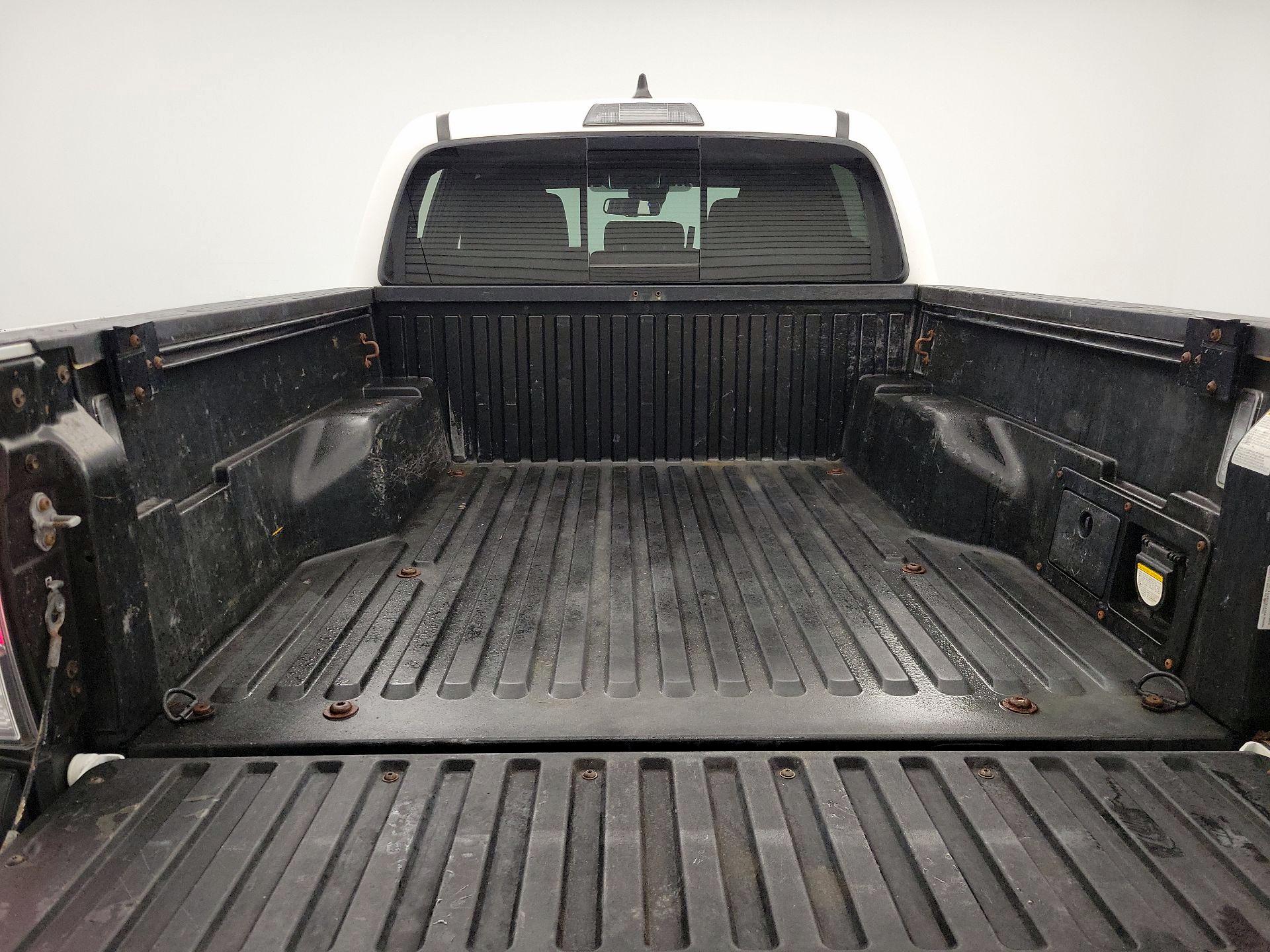 Thumbnail: 2022 Toyota Tacoma - 20