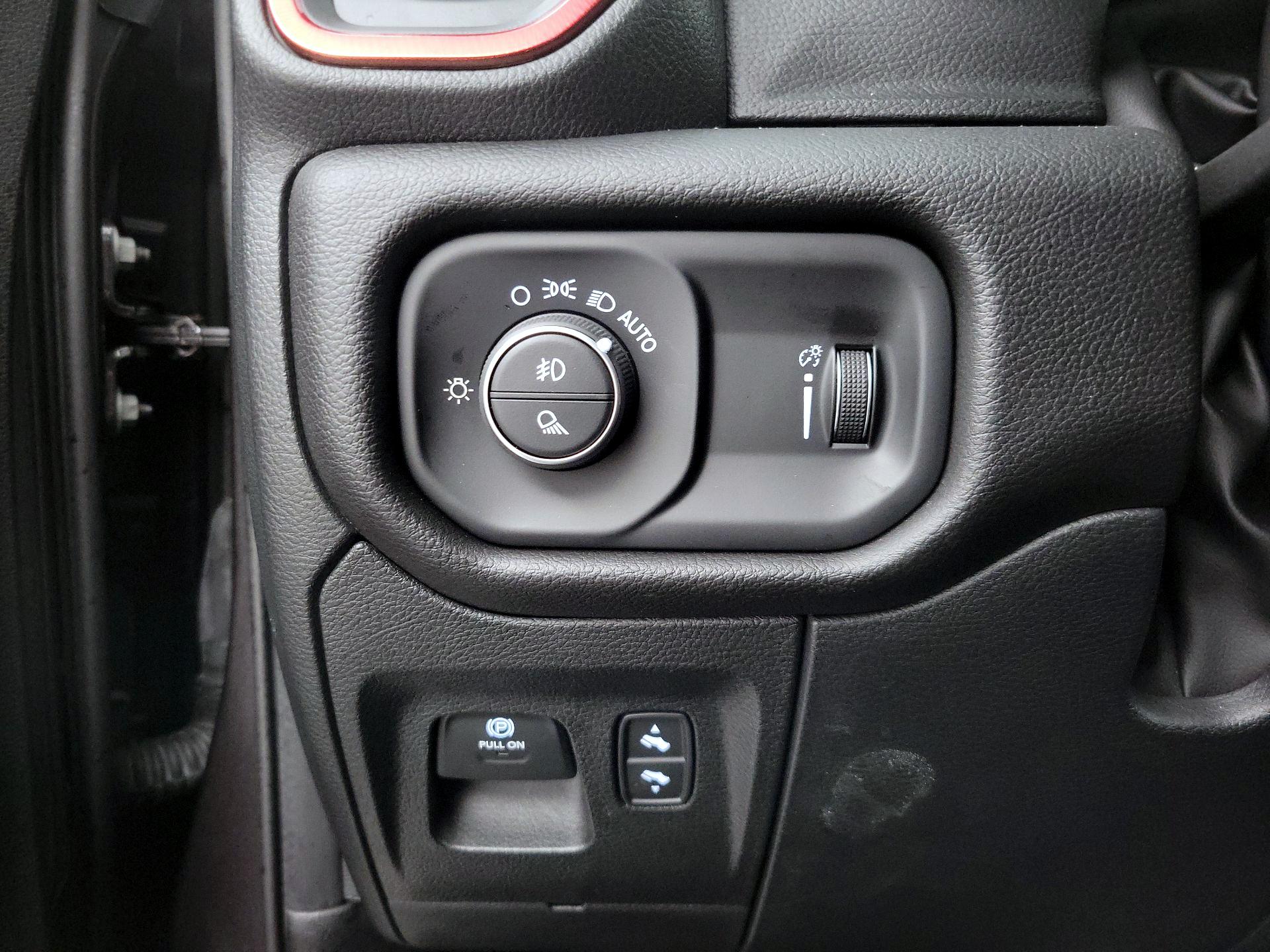 Thumbnail: 2024 RAM 1500 - 13