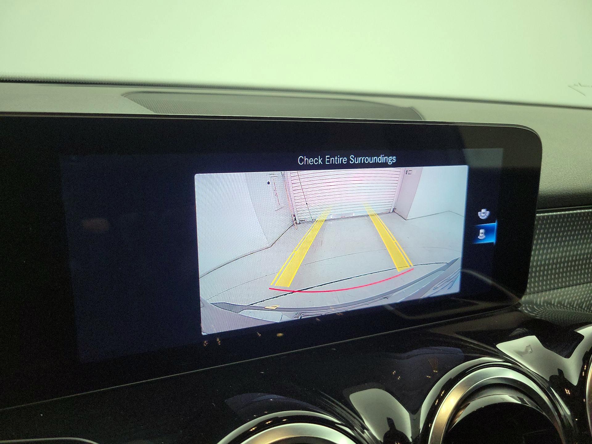 Thumbnail: 2022 Mercedes-Benz GLB - 14