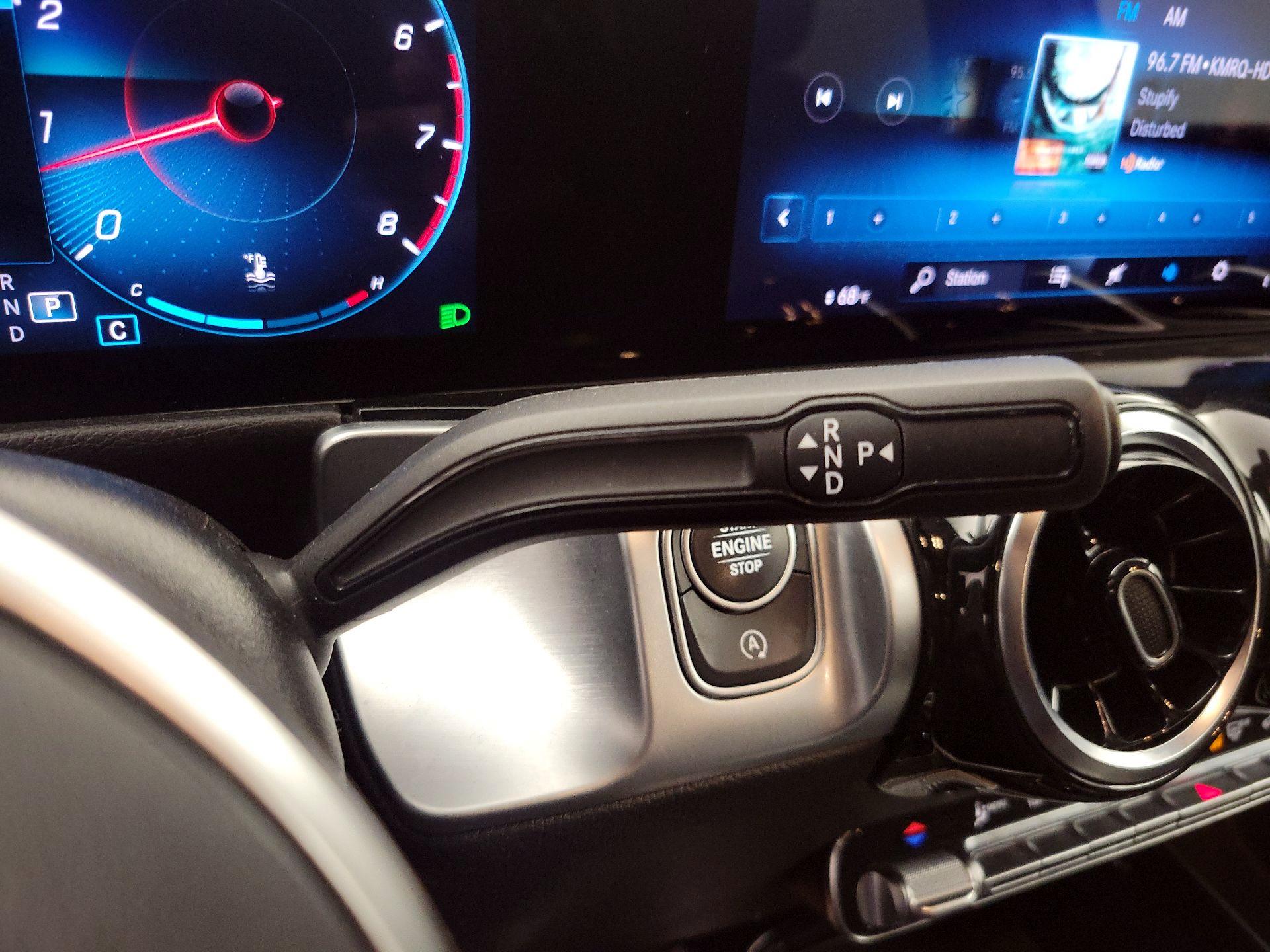 Thumbnail: 2022 Mercedes-Benz GLB - 17