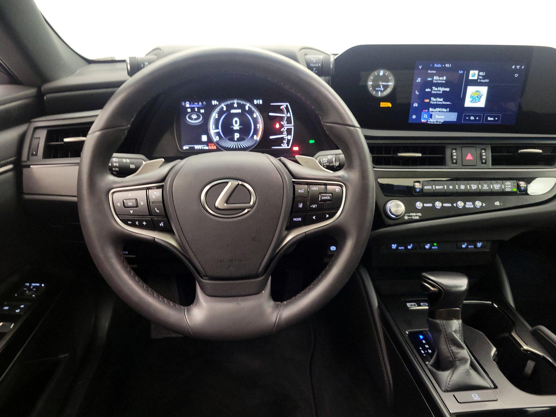 Thumbnail: 2023 Lexus ES - 10