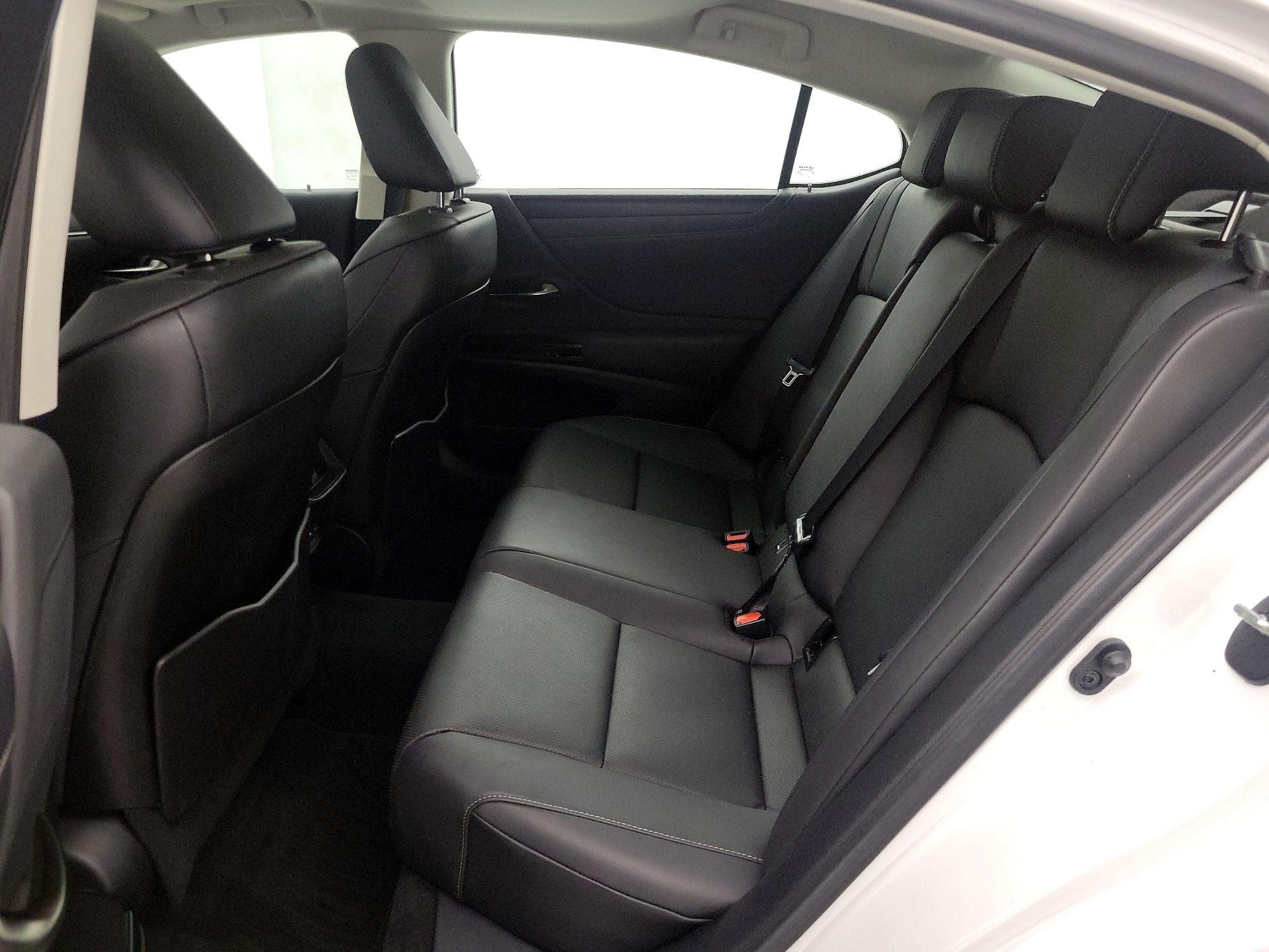 Thumbnail: 2023 Lexus ES - 19