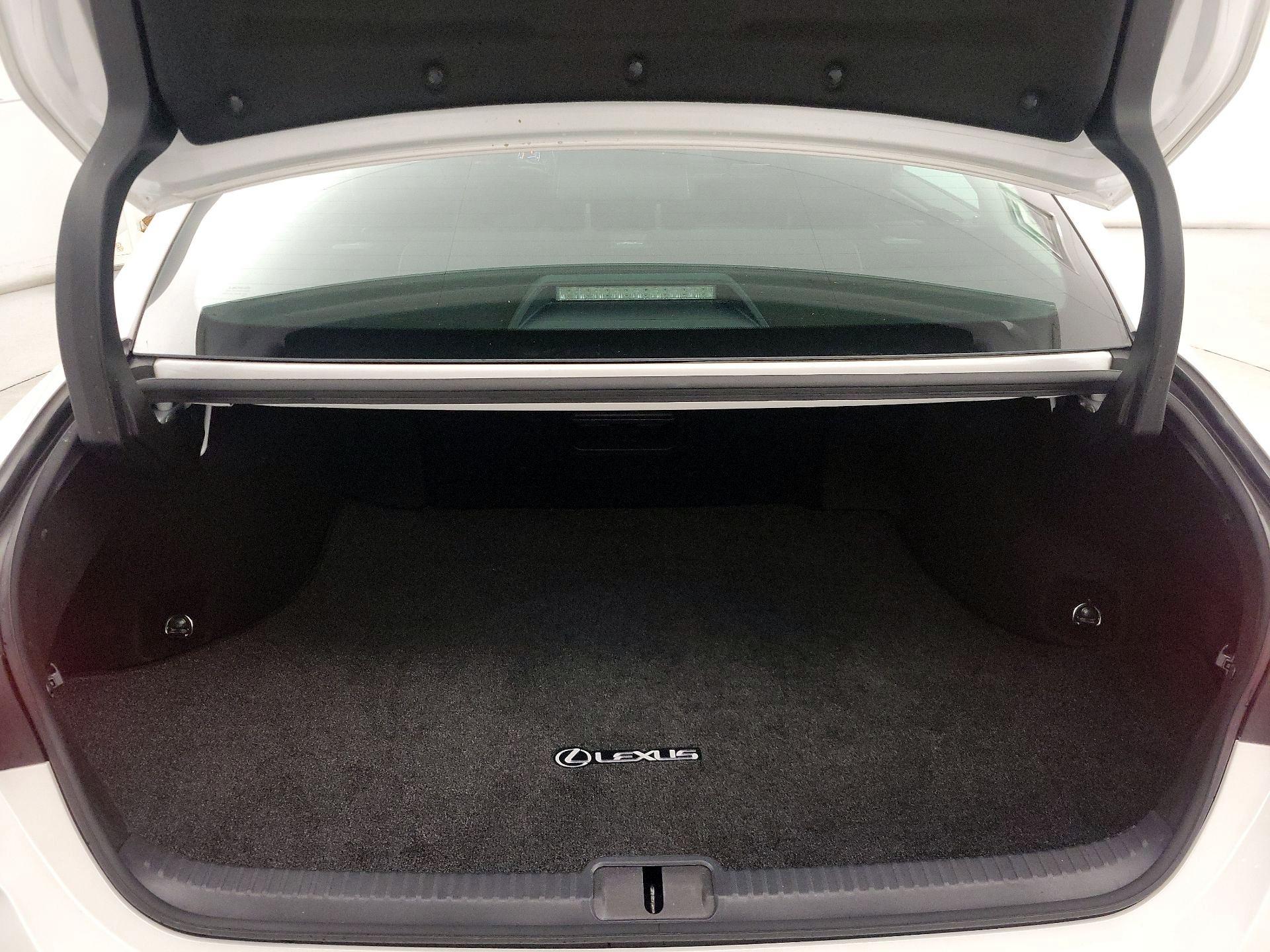 Thumbnail: 2023 Lexus ES - 20